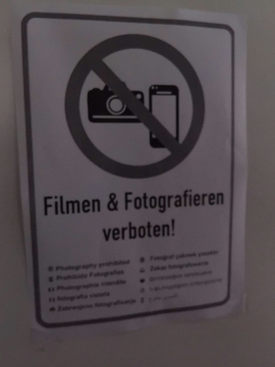 Nicht nur die Bürger durften in der Unterkunft keine Fotos machen, auch den Bewohnern ist das nicht erlaubt.