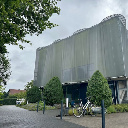 Das Foto zeigt das Anneliese Geske Musik- und Kulturhaus.