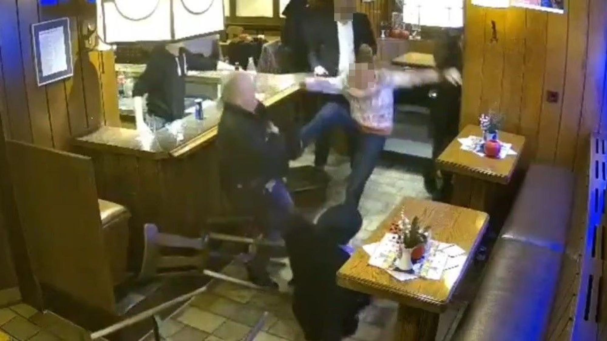 Das Foto zeigt einen Ausschnitt aus dem Video einer Überwachungskamera.