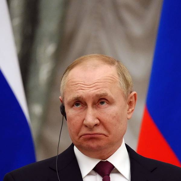 Kremlchef Wladimir Putin bei einer Pressekonferenz. Die Äußerungen aus Moskau zum Baltikum werden jenen zur Ukraine vor dem Krieg immer ähnlicher. (Archivbild)