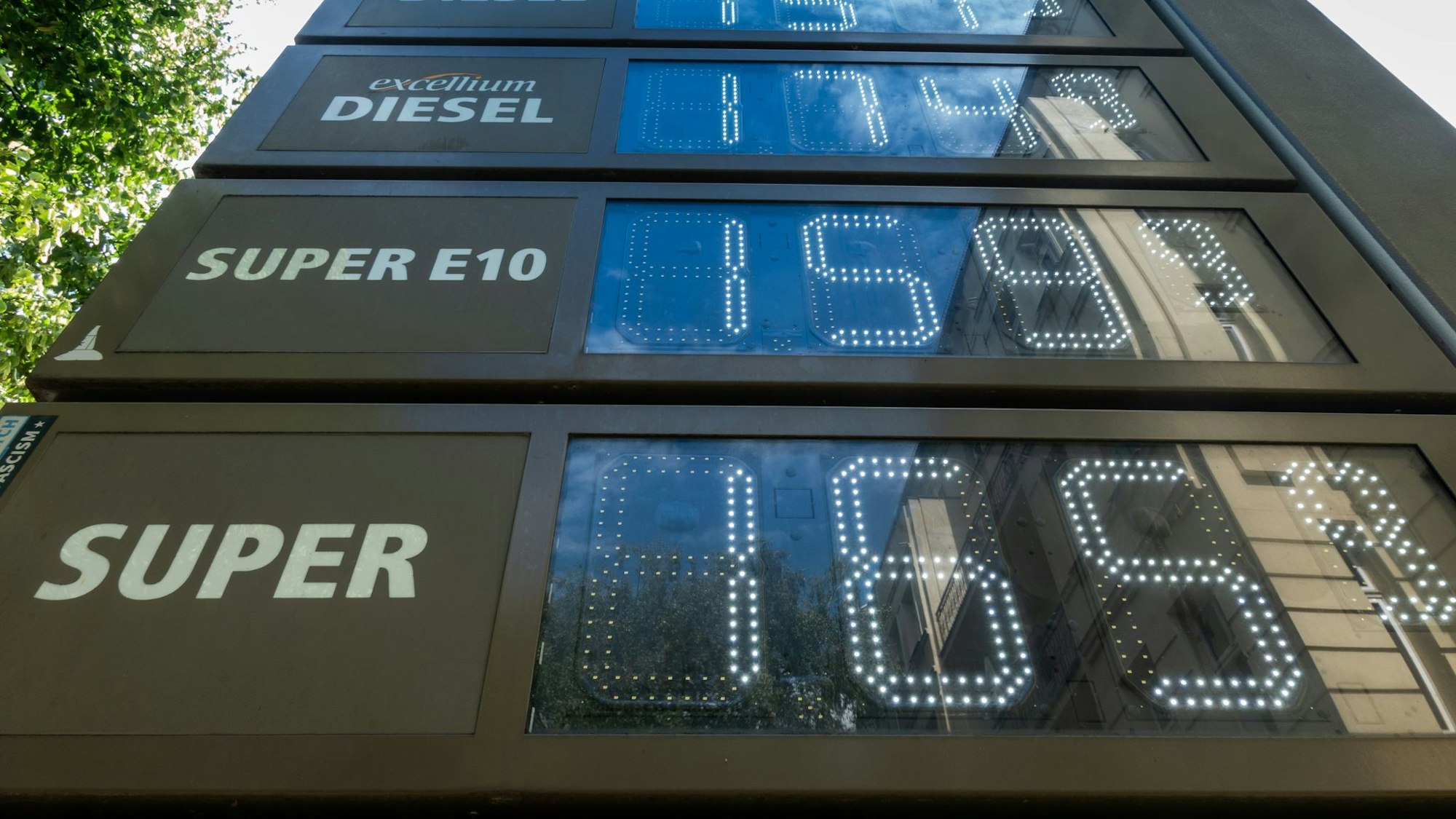 Tanken und Heizen waren im Juni günstiger als vor einem Jahr.