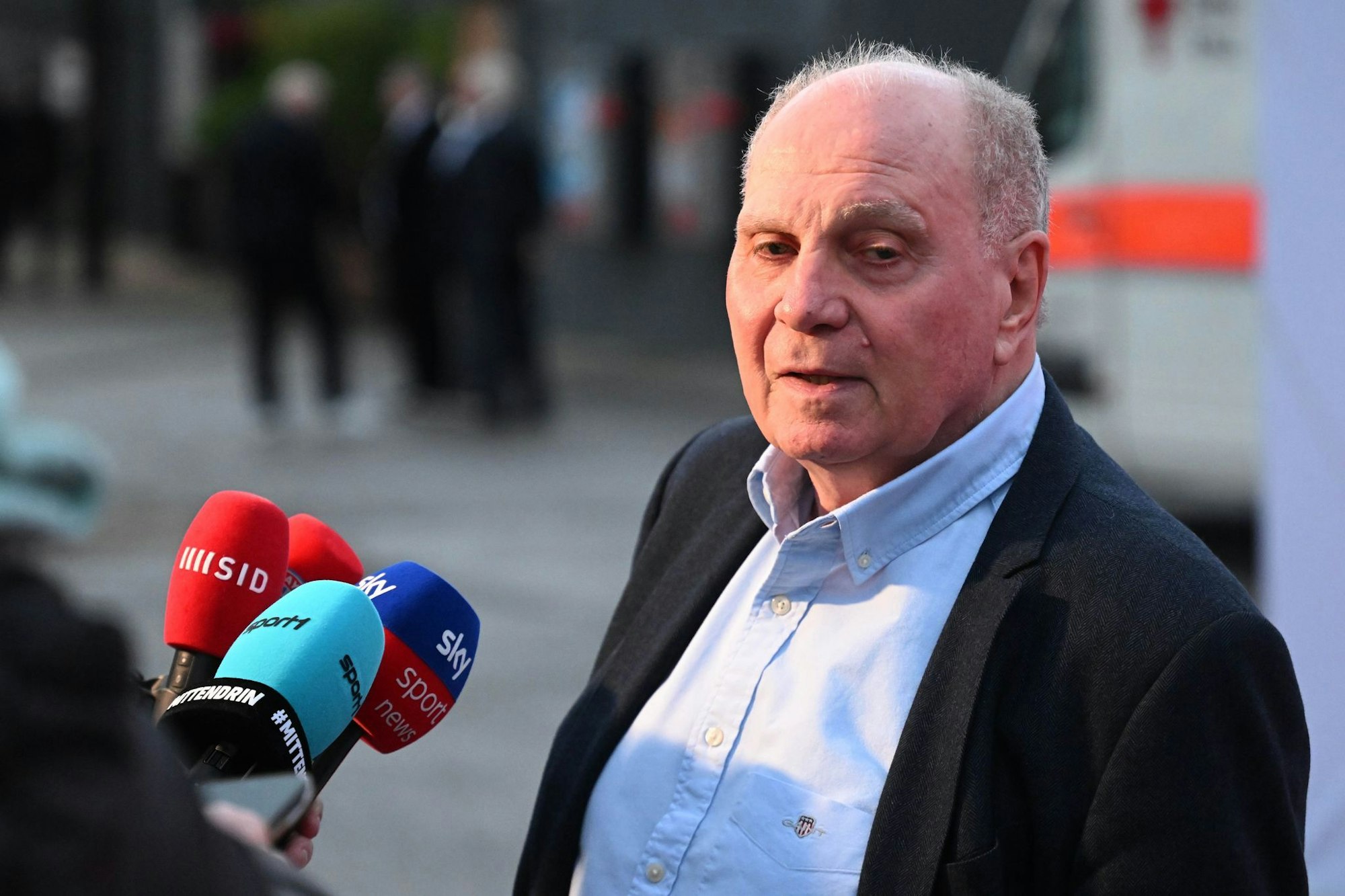 Ex-Manager Uli Hoeneß lieferte sich jüngst ein heftiges Verbalduell mit Lothar Matthäus.