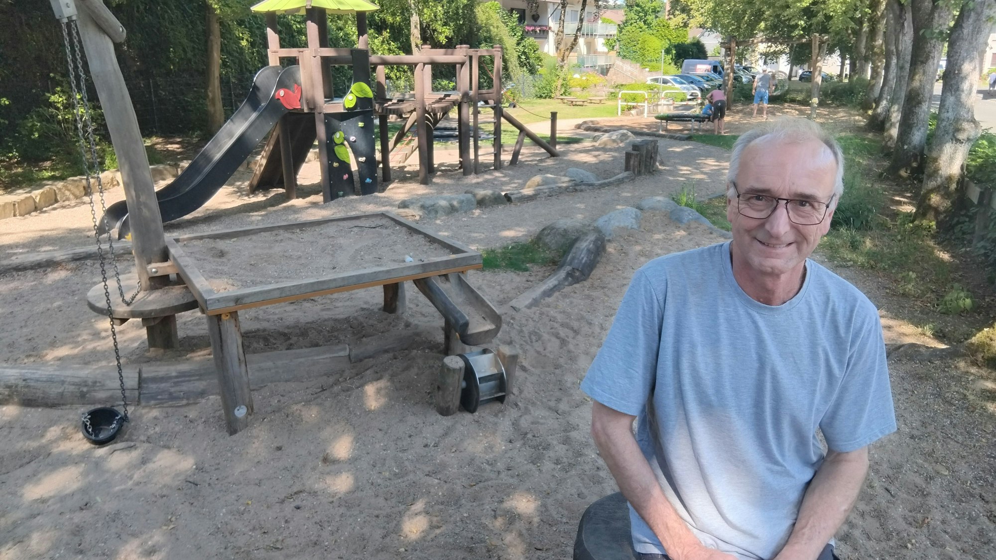 Der inklusive Spielplatz am Talweg im Ortskern sei ein gutes Beispiel sozialdemokratischer Politik, sagt SPD-Kandidat Thomas Glass.