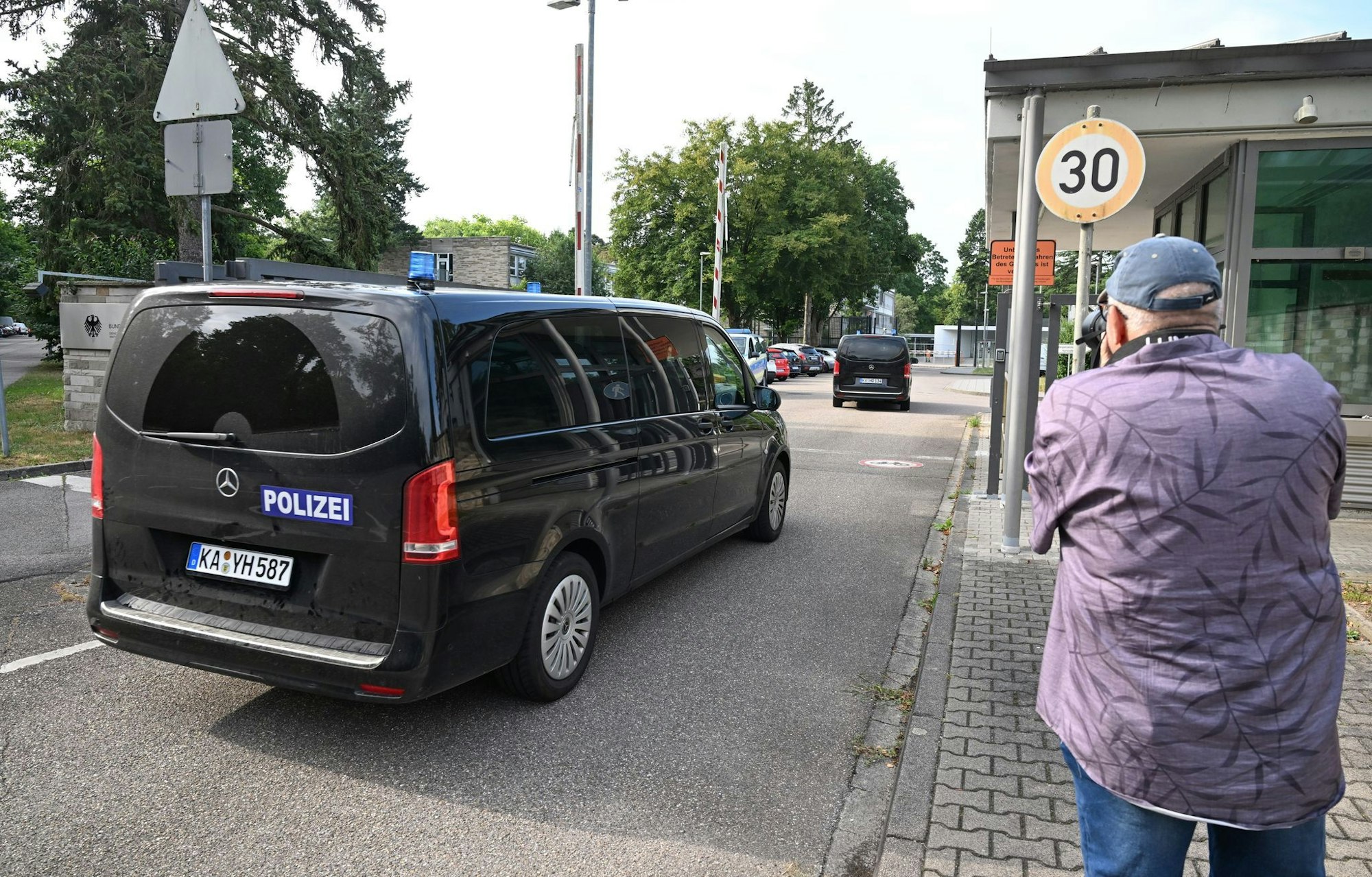 Ein BGH-Ermittlungsrichter setzte Haftbefehl in Vollzug.