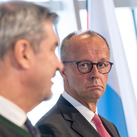 CDU-Chef Friedrich Merz droht den USA im Zollstreit mit Gegenzöllen.