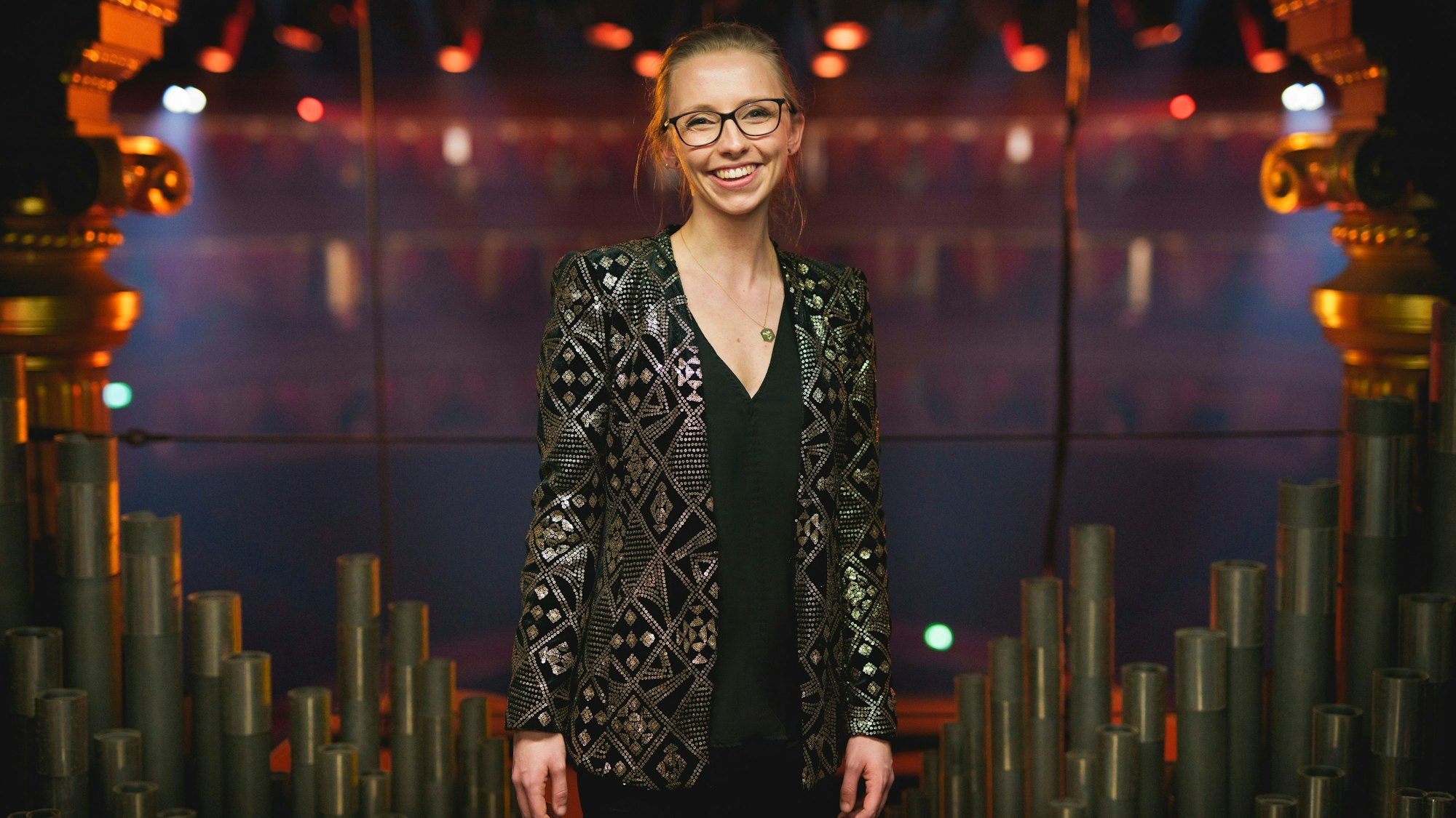 Anna Lapwood ist Organistin und spielt am 12. Oktober in Troisdorf.