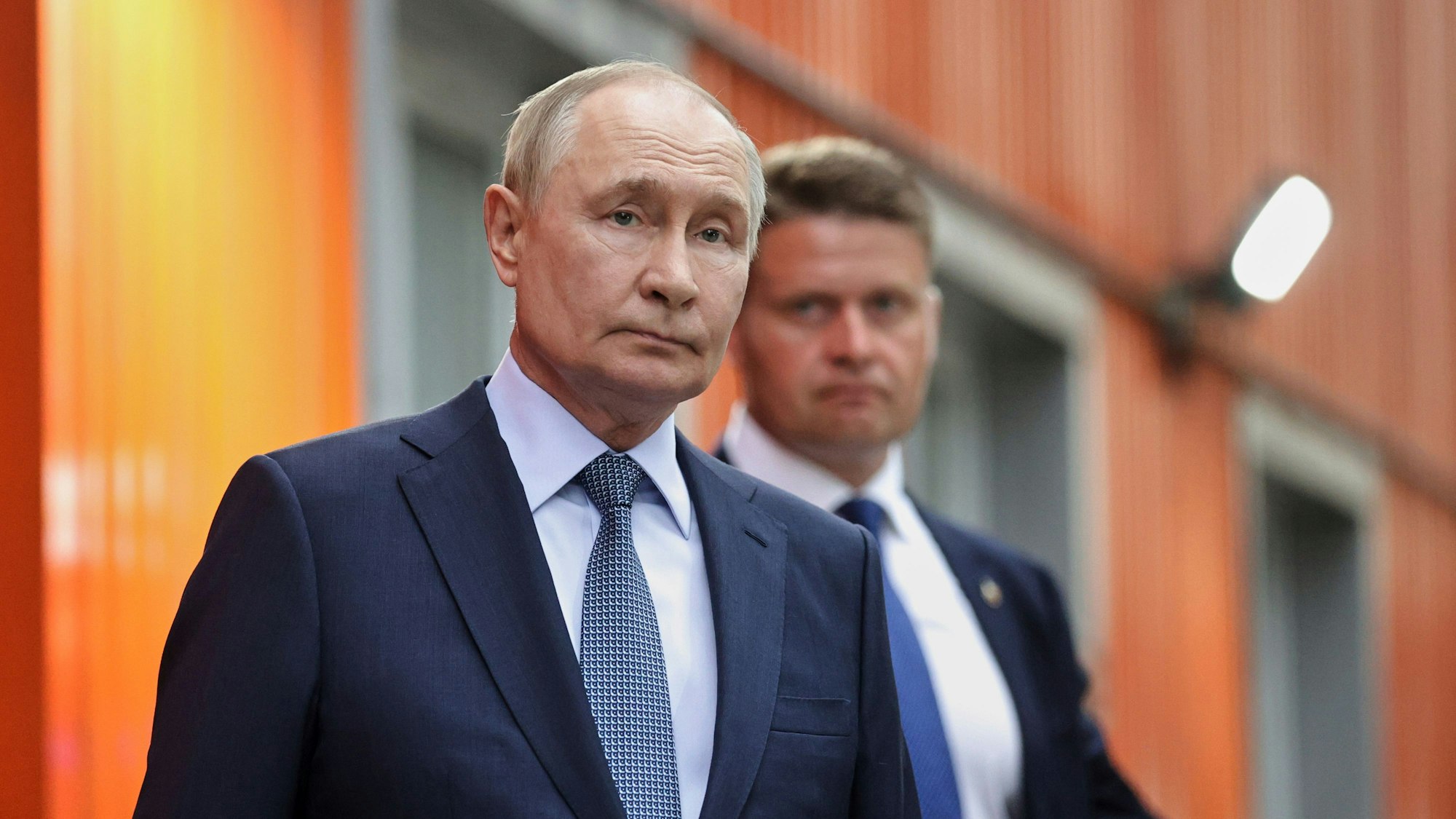 Der russische Präsident Wladimir Putin muss fürchten, dass seine Wirtschaft unter den neuen Sanktionen noch stärker leidet, als sie es ohnehin schon tut.