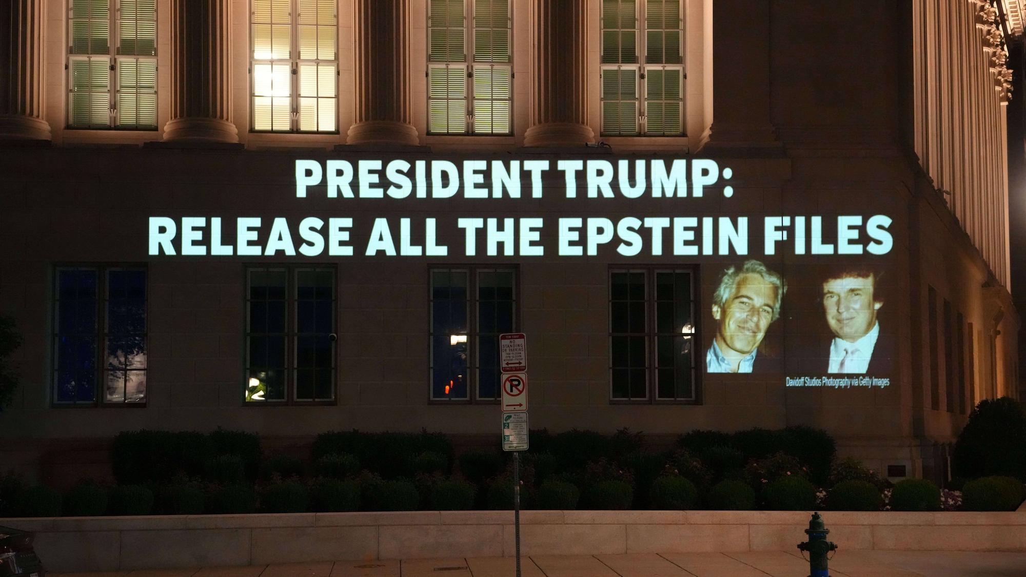 Viele Trump-Wähler fordern, dass der Präsident sein Wahlversprechen einhält und die Epstein-Akten öffentlich macht.