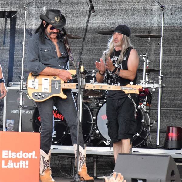 Das Foto zeigt die Band Motörblast.