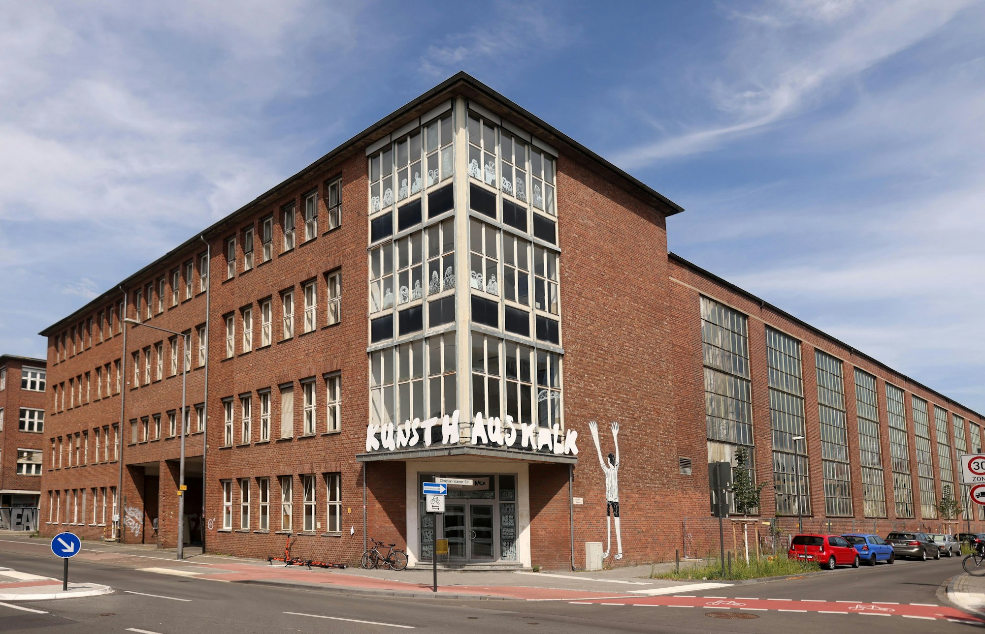 Das Kunsthaus im Osthof der Hallen Kalk