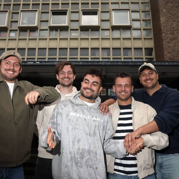 08.07.2025, Köln: Köln-Lindenthal: Veedelsspaziergang mit den fünf Jungs von Malle Anja, die zu Ballermann-Stars geworden sind. Foto: Arton Krasniqi