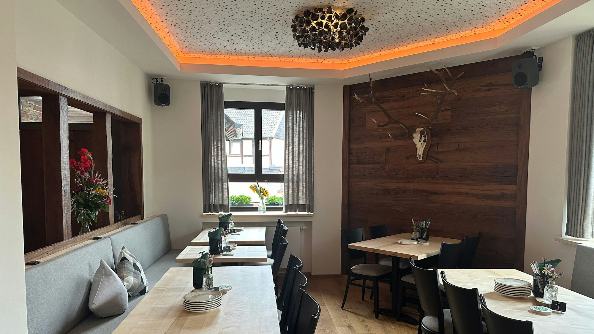 Stephan Wierig hat das Restaurant Zur Talsperre als Brauhaus am 18. Juli 2025 neu eröffnet.