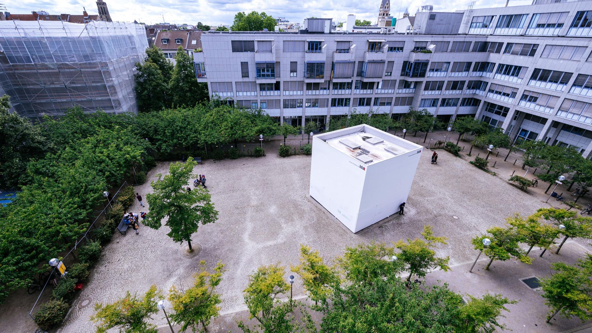 Rund um den Josef-Haubrich-Hof haben sich viele Drogenkranke niedergelassen.