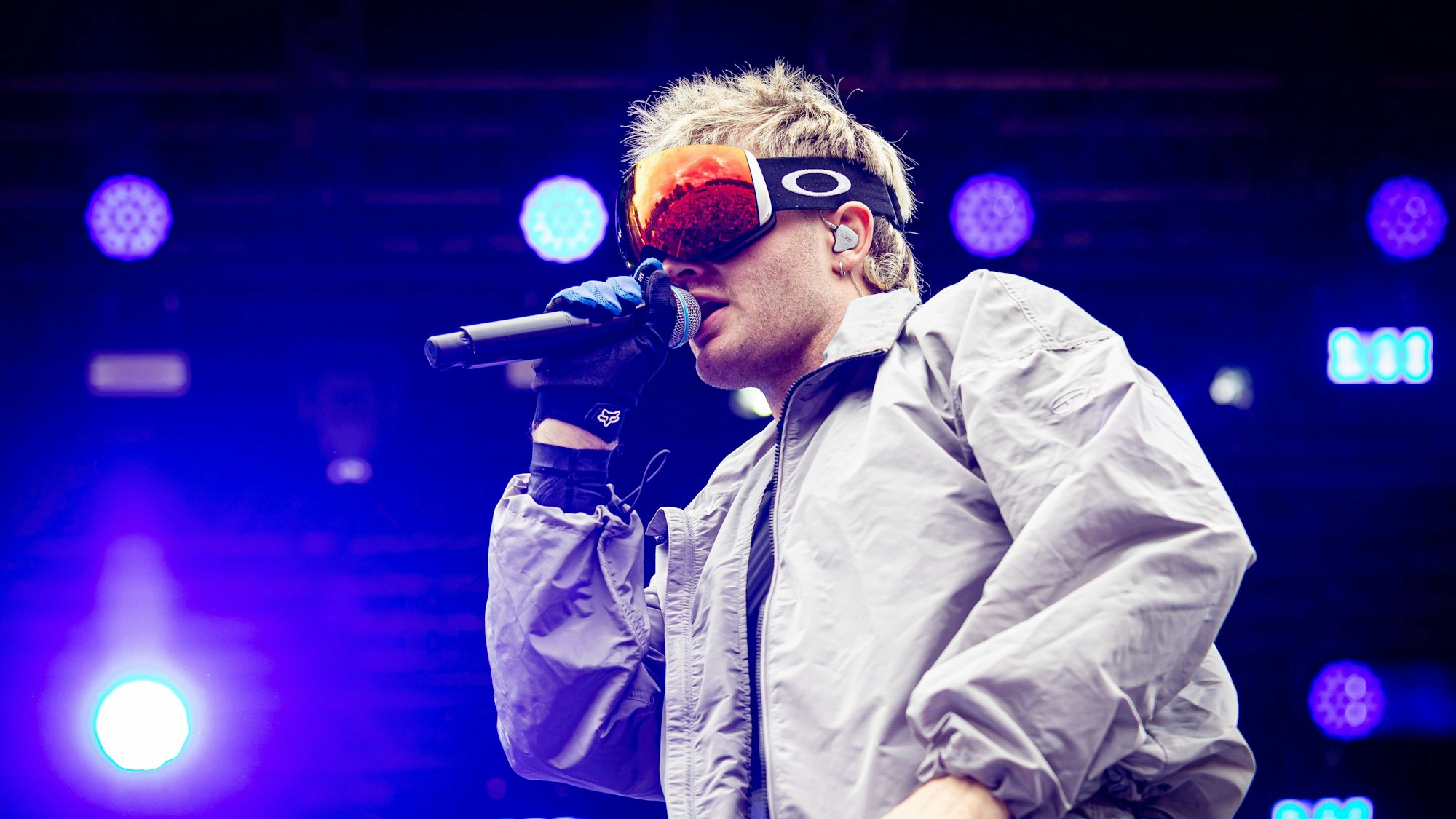 Der beliebte deutsche Rapper Ski Aggu tritt iam Freitag m Tanzbrunnen auf.