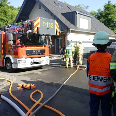 Bei den Einsätzen, wie hier in Sankt Augustin, steht den Jugendlichen immer eine Aufsichtsperson zur Seite.