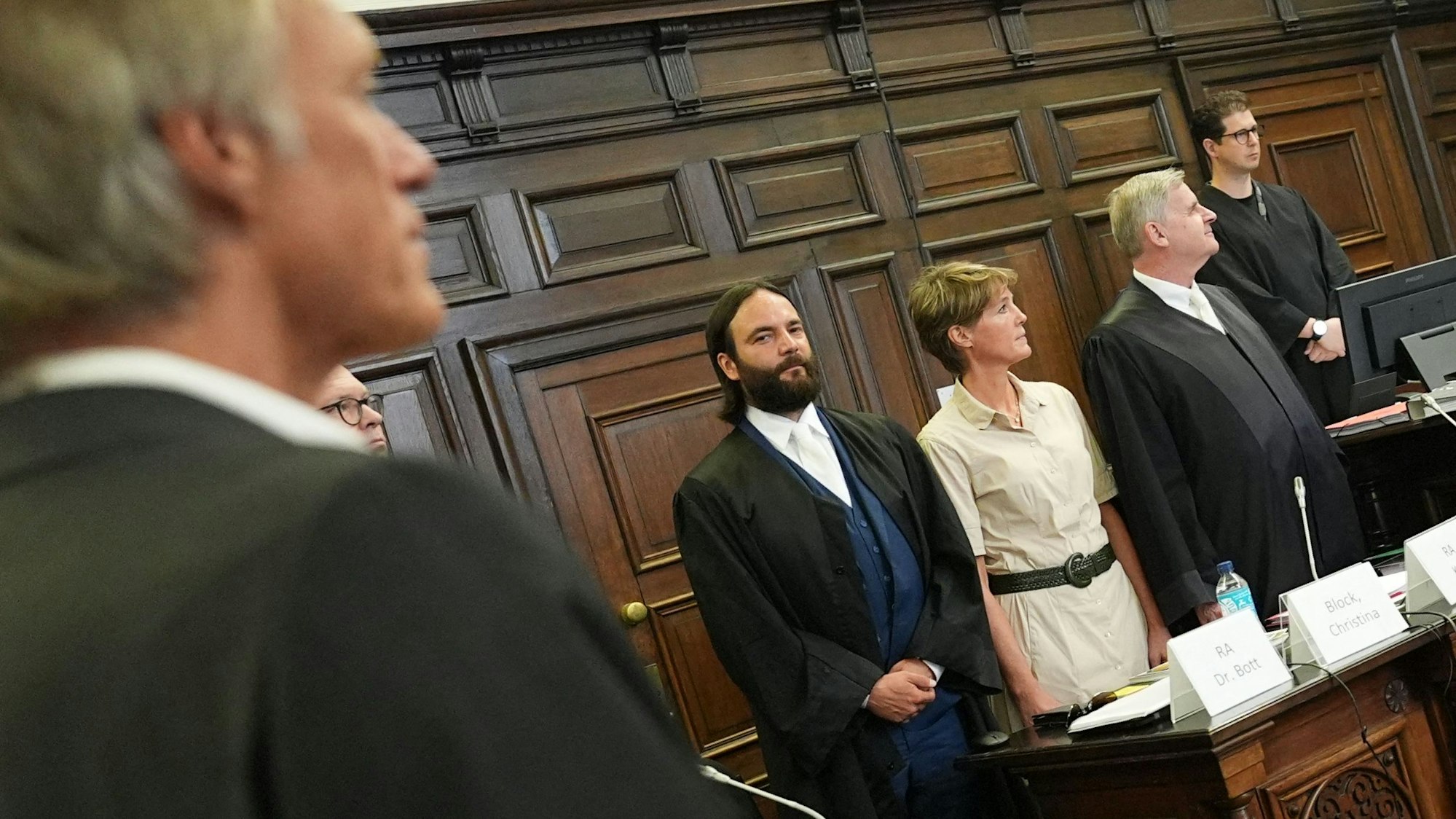 Christina Block mit ihrem Anwalt Ingo Bott