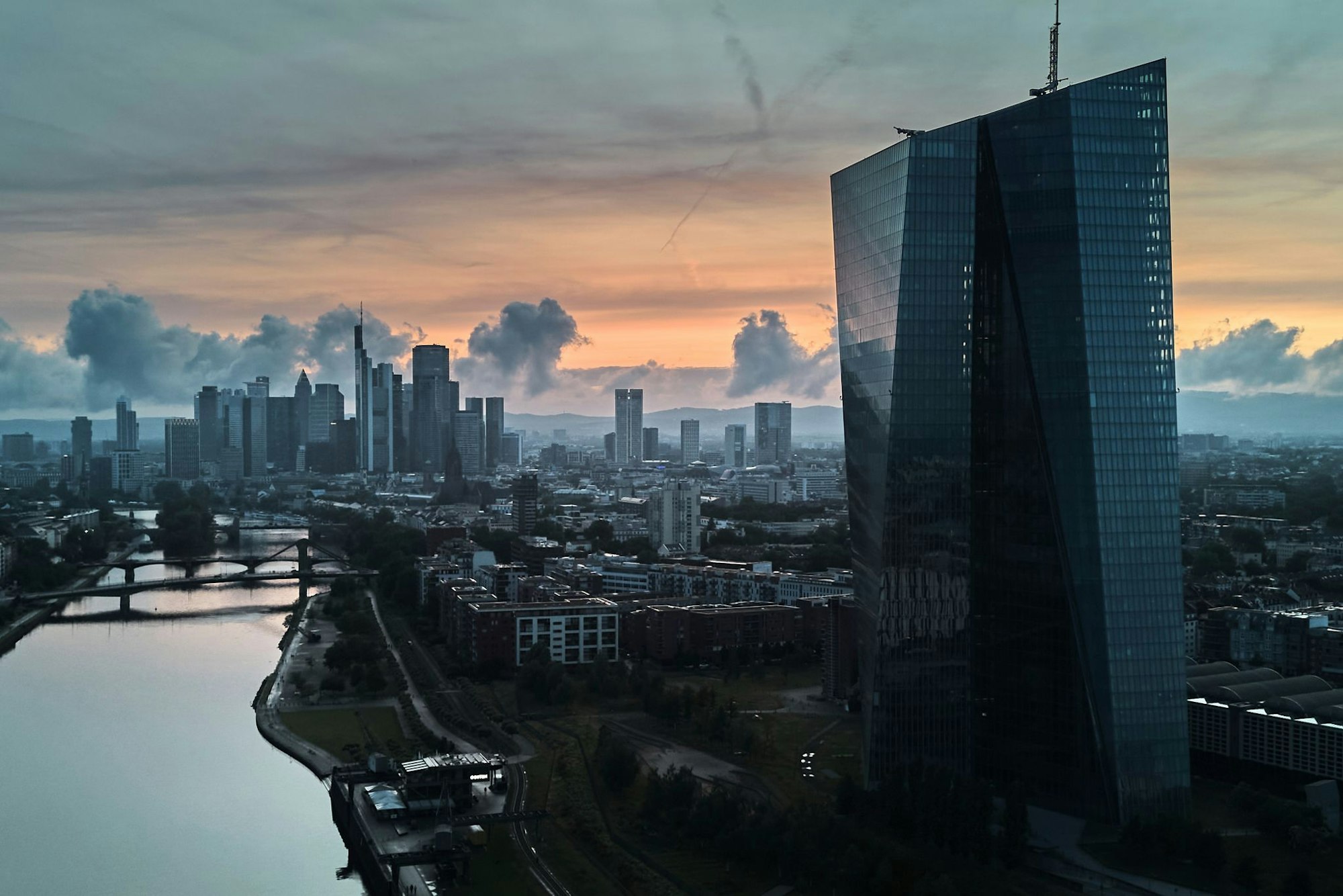 Die EZB hat den Einlagenzins in Serie gesenkt, die Inflation ist abgeflaut