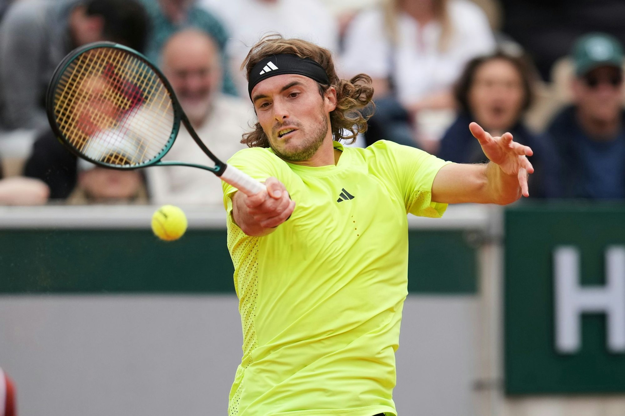 Stefanos Tsitsipas hatte den ehemaligen Wimbledonsieger Goran Ivanisevic erst Ende Mai zum Start der Gras-Saison in sein Team geholt. (Archivbild)