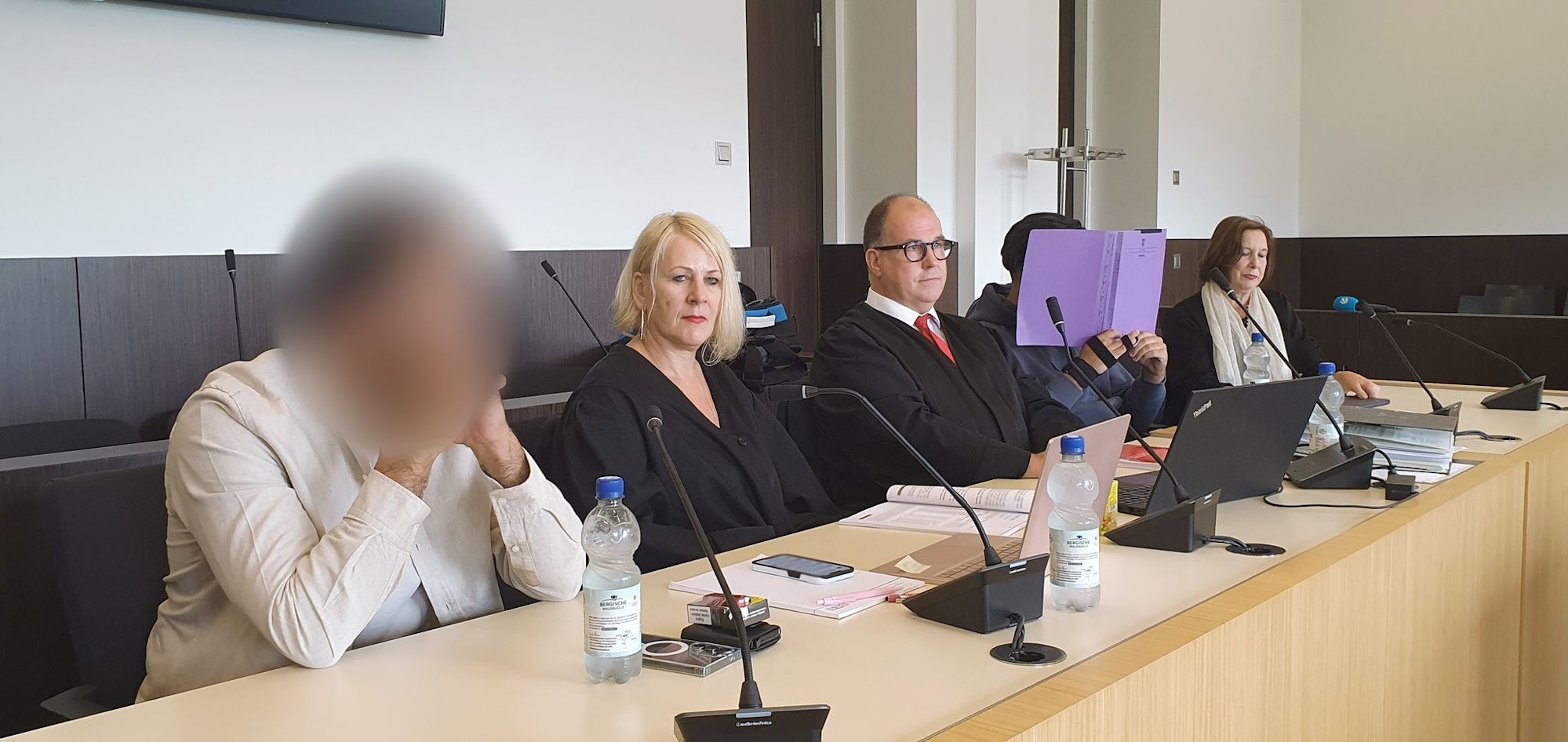 Beide Männer legten Geständnisse ab.