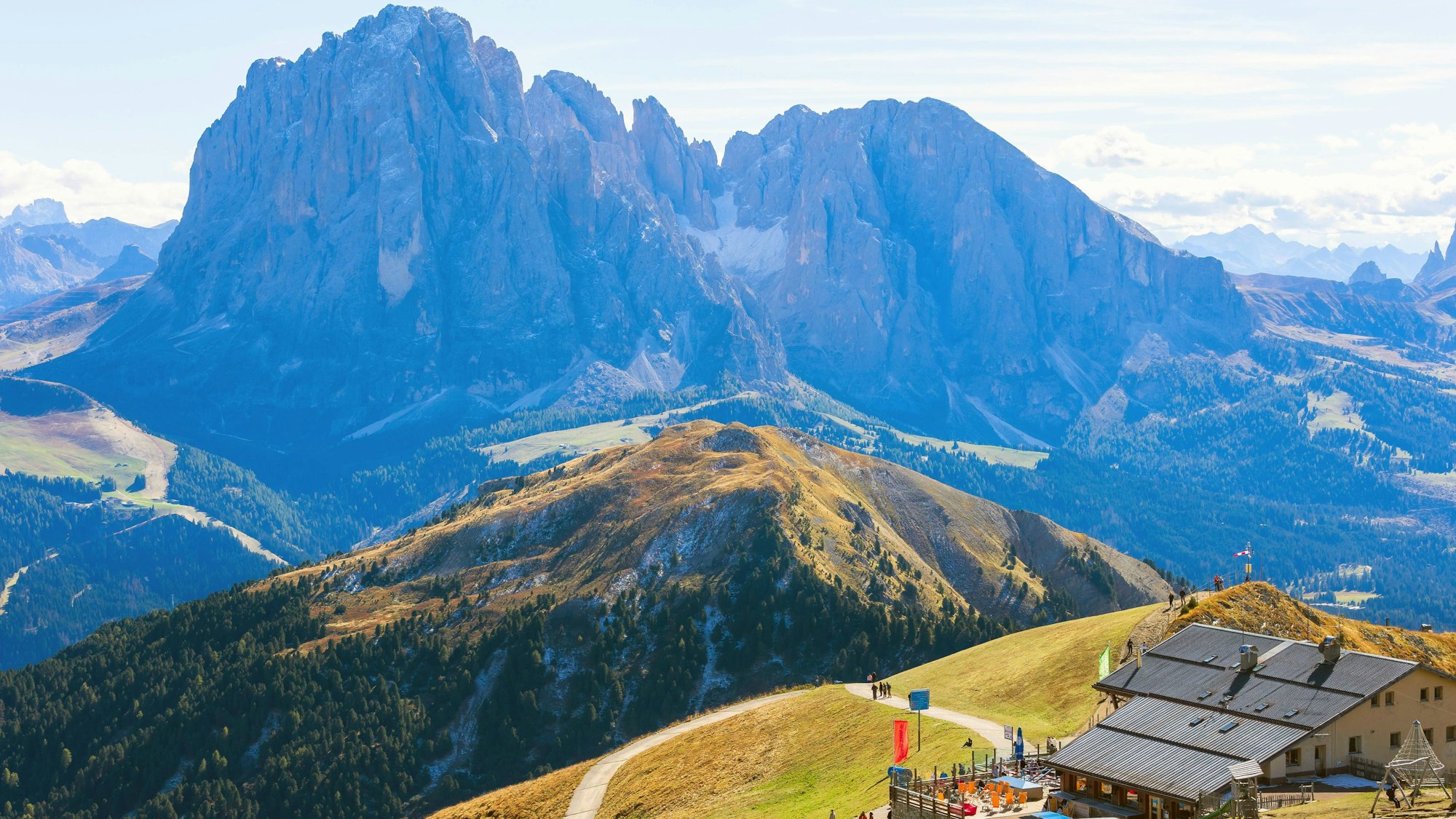 Die Seceda-Herbsttallandschaft in Gröden, Italien kämpft mit Massentourismus. (Archivbild)