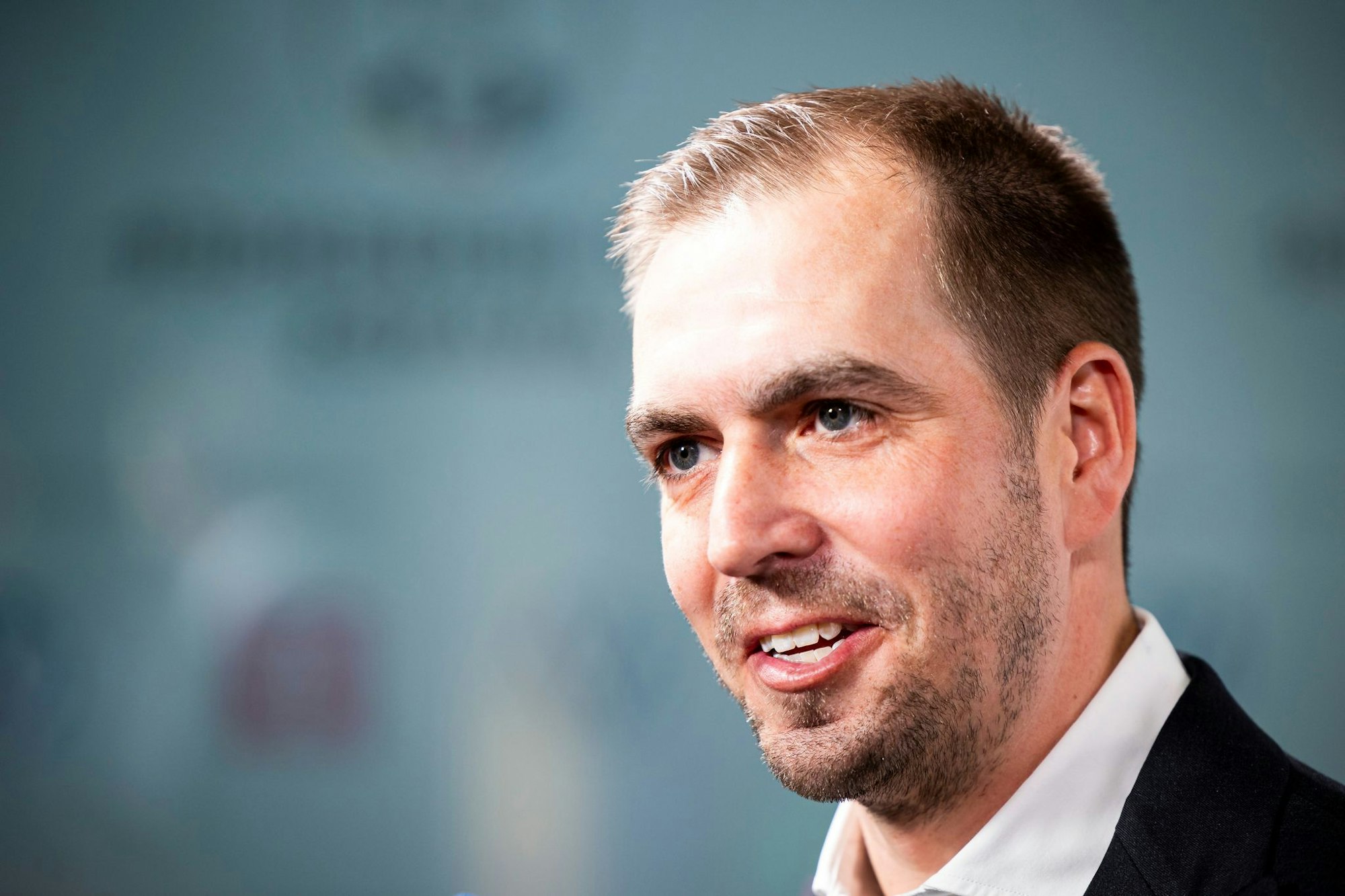 Philipp Lahm hinterfragt die Nachwuchsförderung im deutschen Fußball.