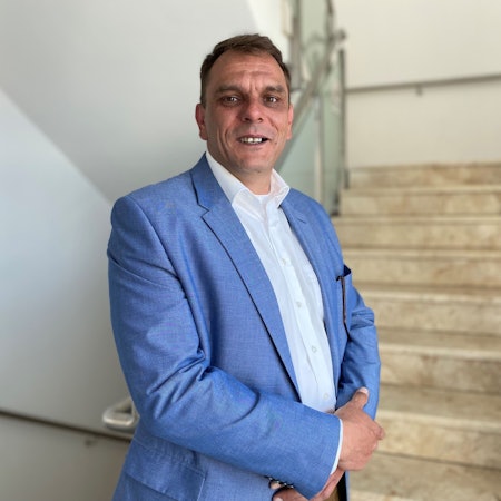 Zu sehen ist Michael Loosen.