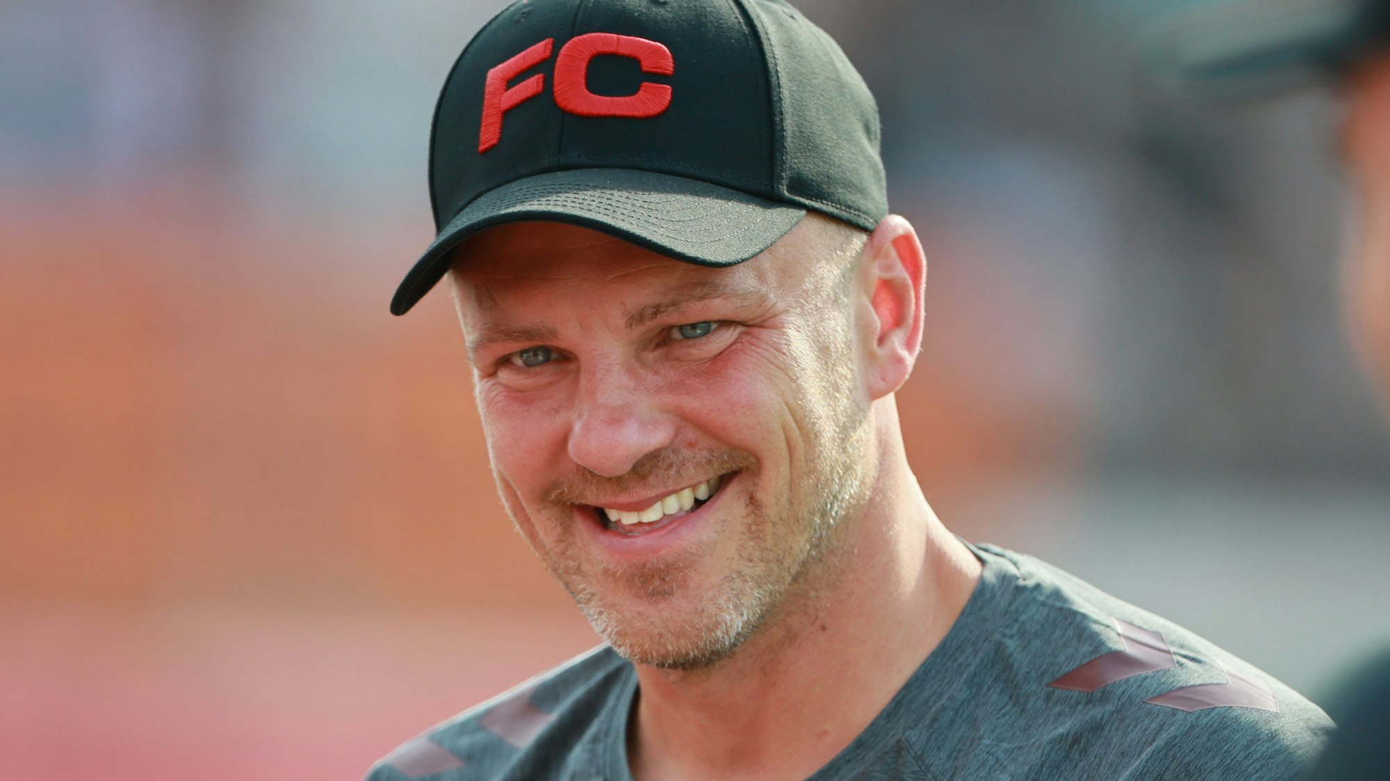 Testspiel, Fortuna Köln vs. 1. FC Köln, rechts: Lukas Kwasniok (1. FC Köln), 18.07.2025, Bild: Herbert Bucco