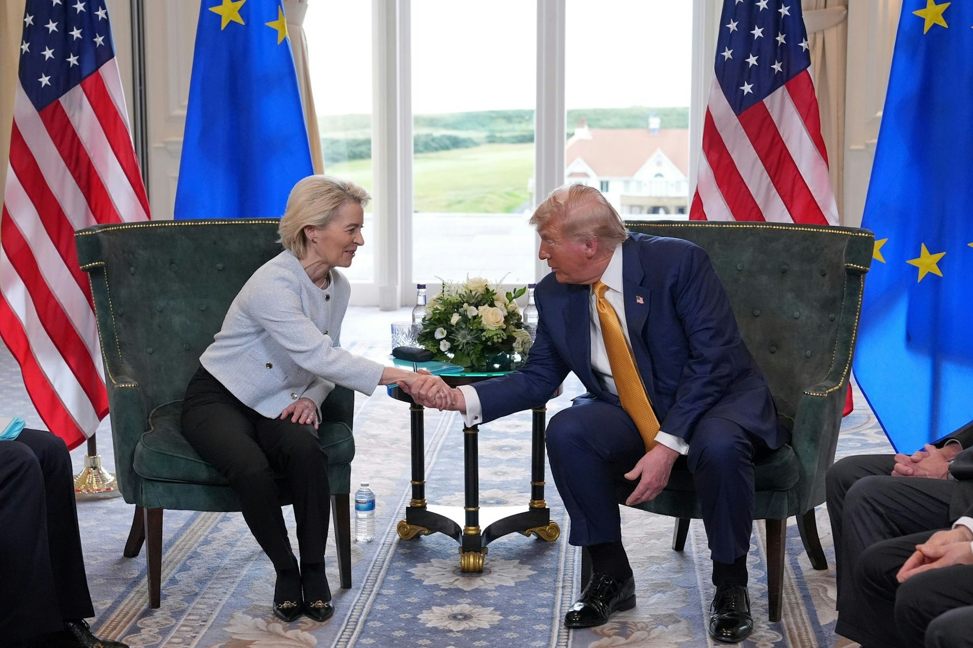 Der Zolldeal wurde am Sonntag von EU-Kommissionspräsidentin Ursula von der Leyen und US-Präsident Donald Trump vereinbart. (Archivbild)