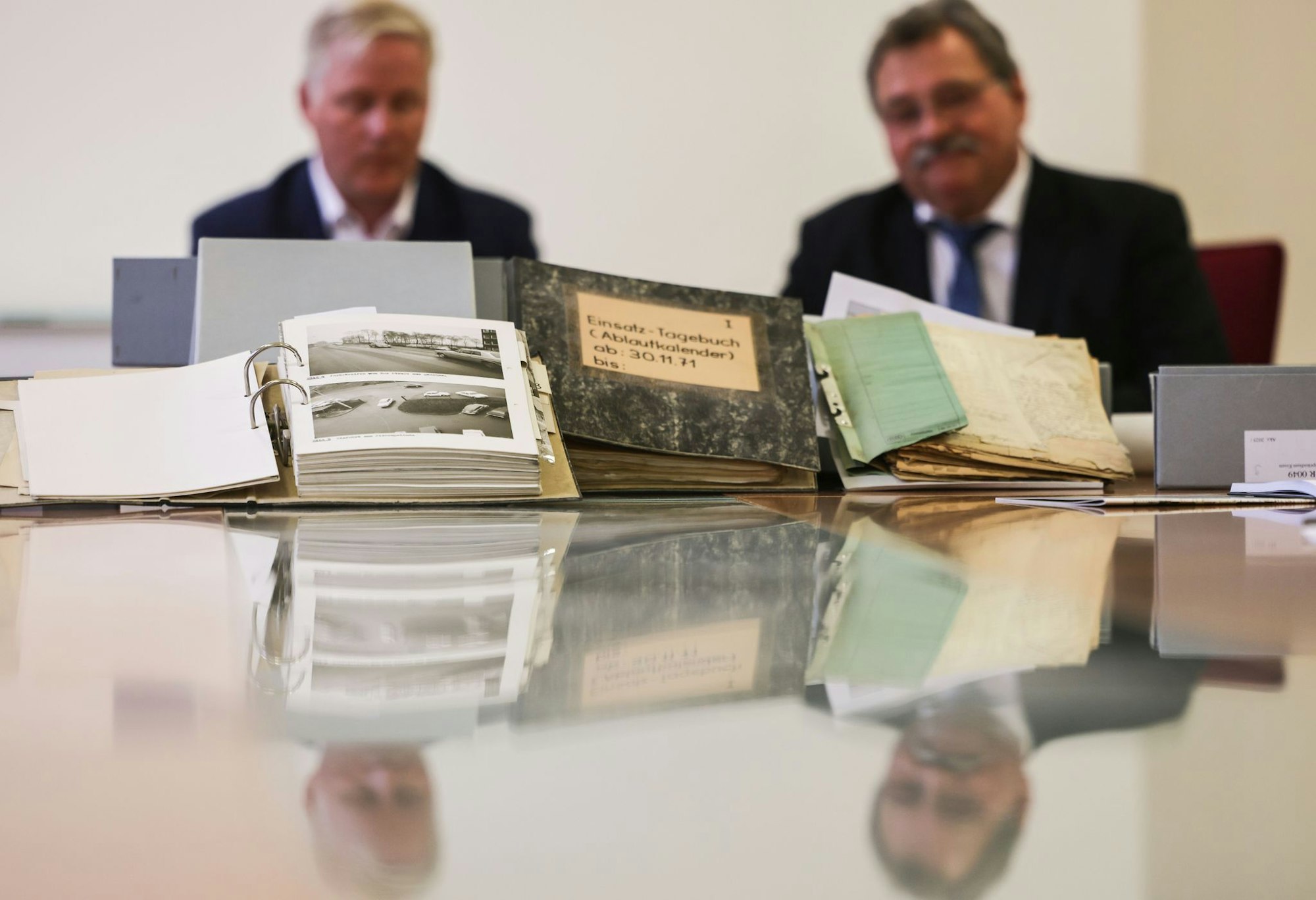 Die Essener Polizei übergibt historische Ermittlungsakten zum Fall Albrecht