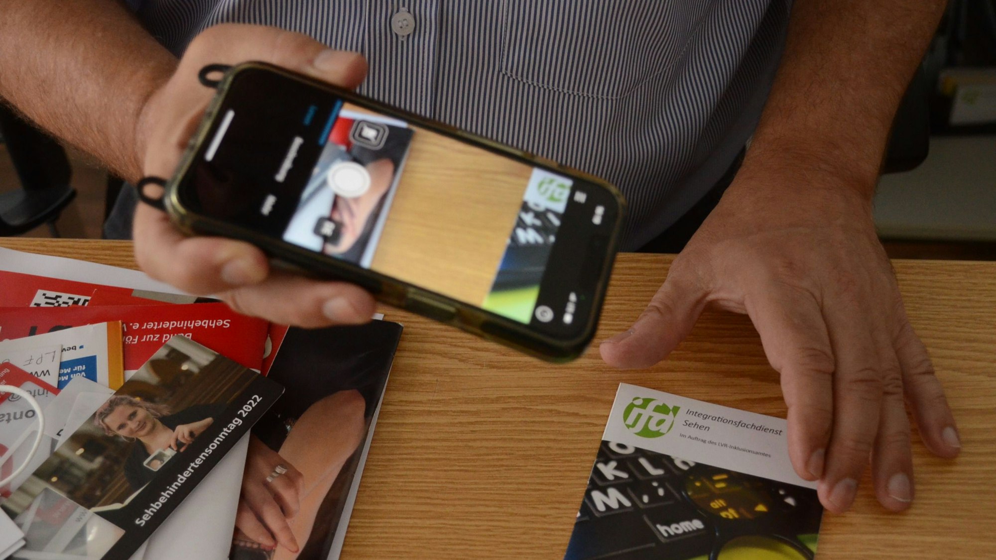 Am 28. Juni ist das Barrierefreiheitsstärkungsgesetz in Kraft getreten, die Übergangsfrist ist aber 15 Jahre lang.
Matthias Klaus ist Vorsitzender des Blinden- und Sehbehindertenvereins Bonn/Rhein-Sieg.