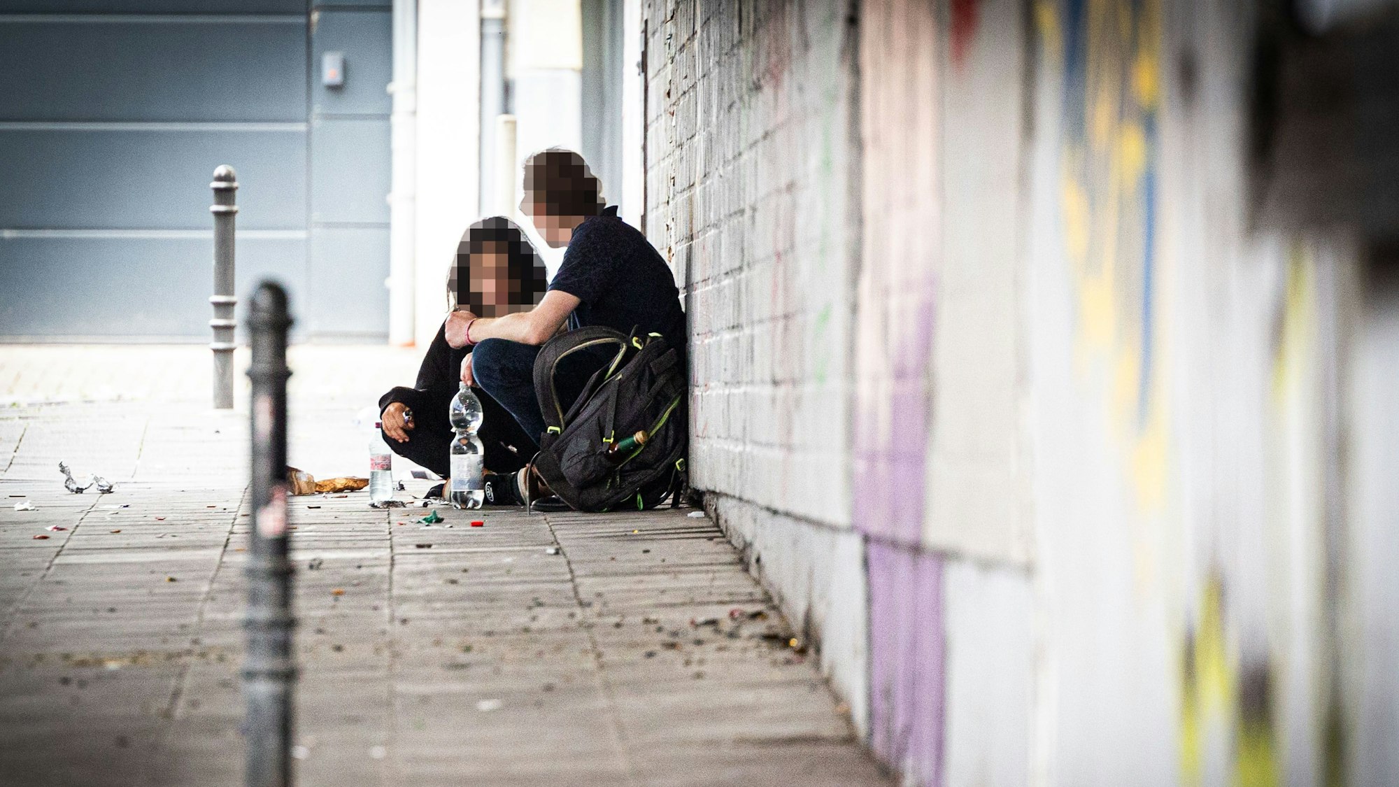 Drogenkonsumenten am Neumarkt.
