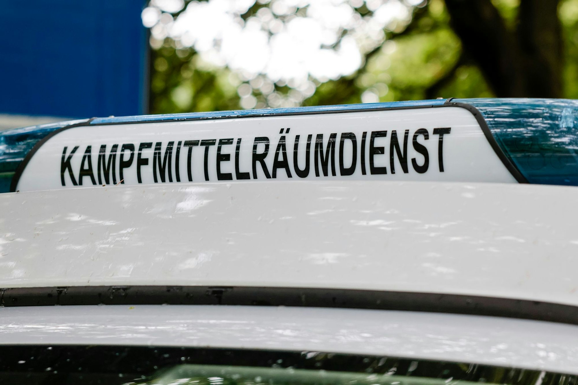 Der Kampfmittelräumdienst der Bezirksregierung Arnsberg entschärft am späten Mittwochnachmittag in Dortmund eine Bombe. (Symbolbild)