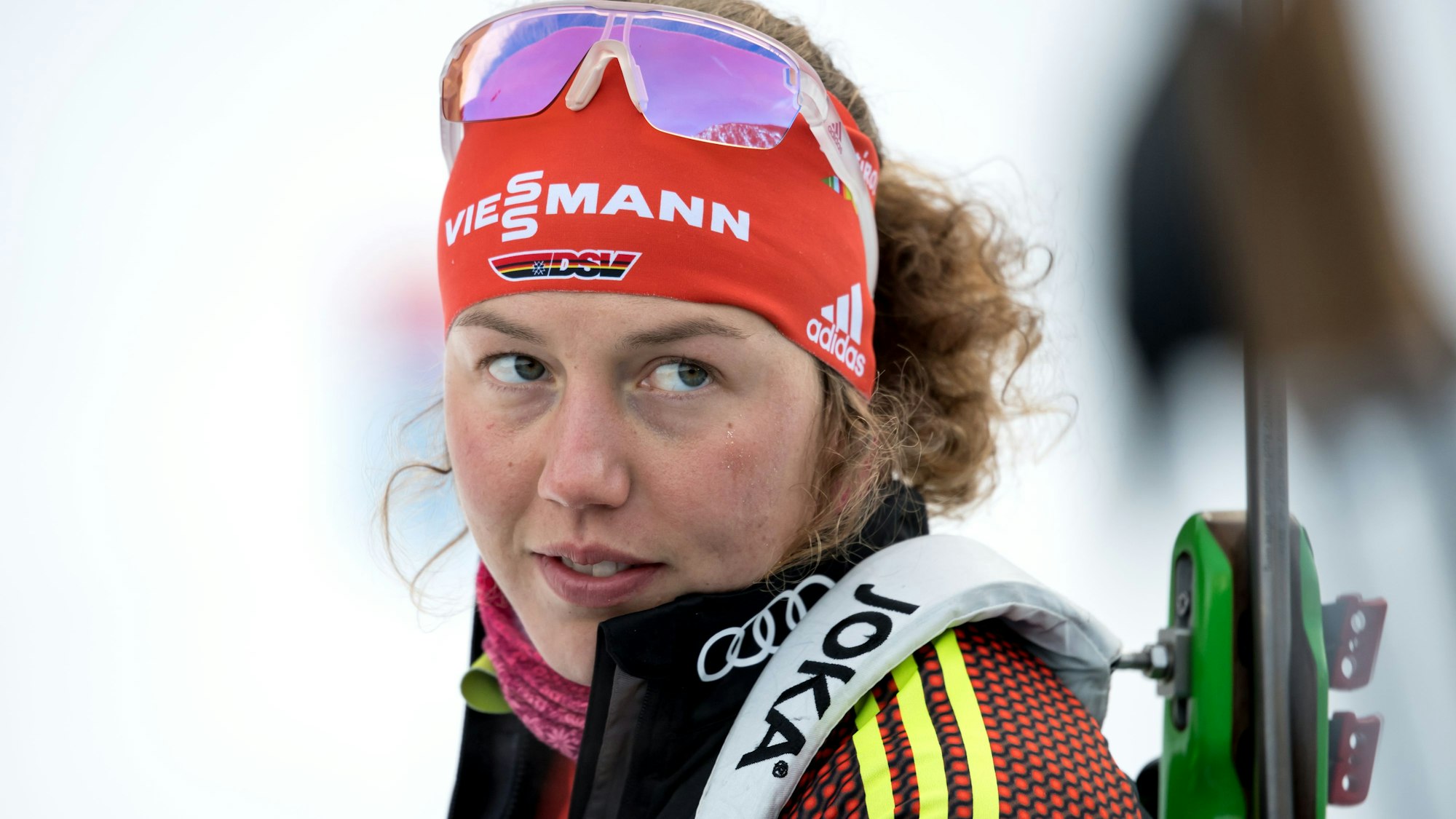 Laura Dahlmeier wurde durch einen Steinschlag mindestens schwer verletzt.