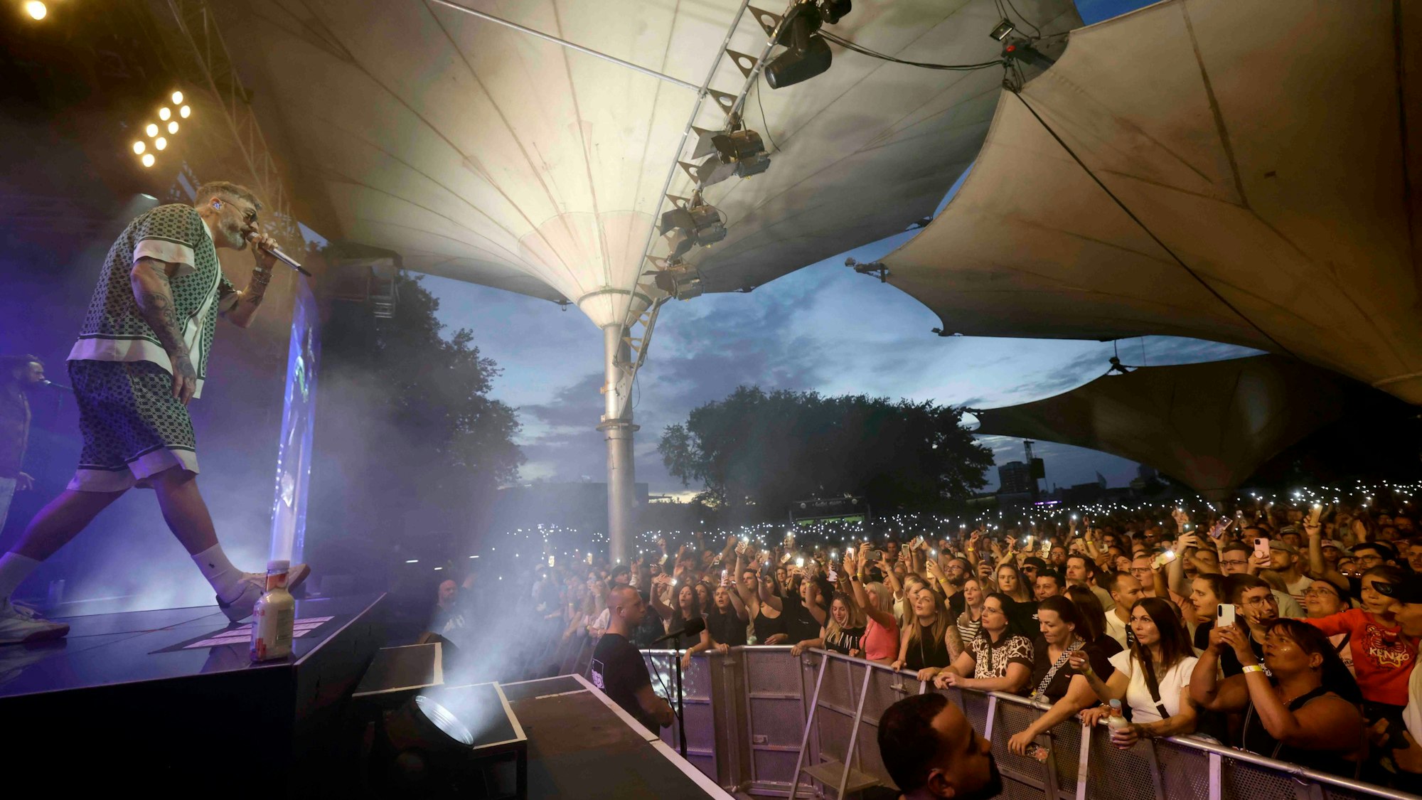 Sido zeigte sich angesichts des gefüllten Tanzbrunnens dankbar.