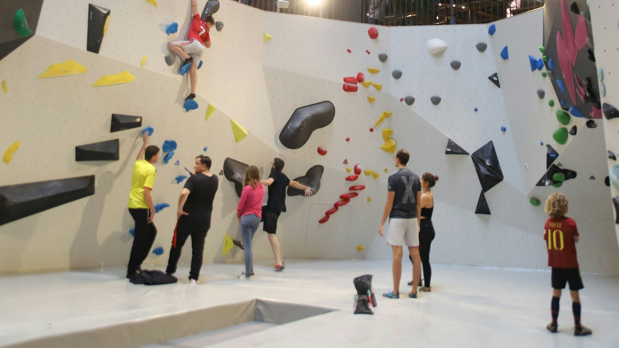 Die Boulderhalle im Troisdorfer Happy Franky