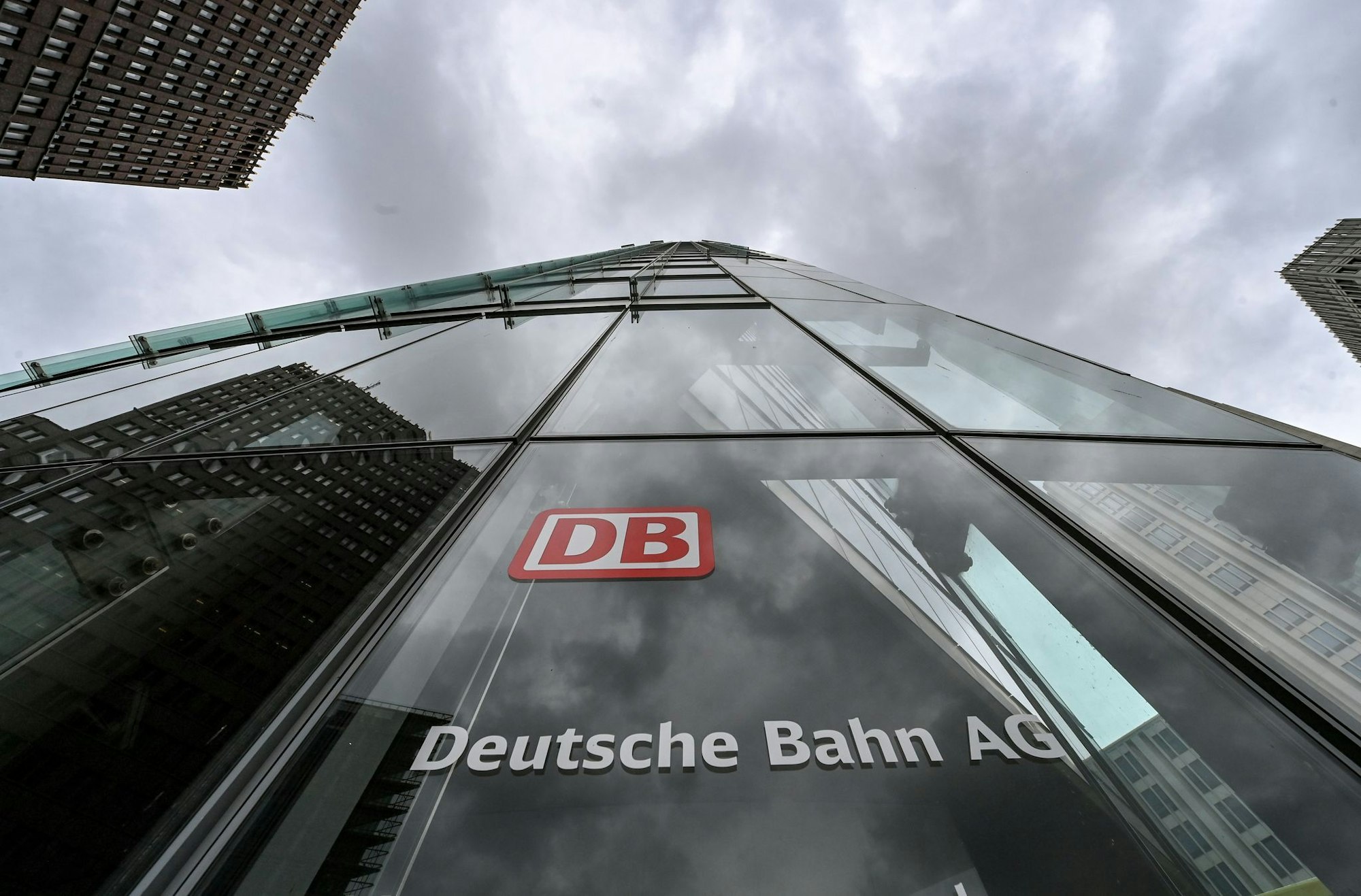 Im ersten Halbjahr 2025 hat die Bahn Verluste im dreistelligen Millionenbereich eingefahren. (Archivbild)