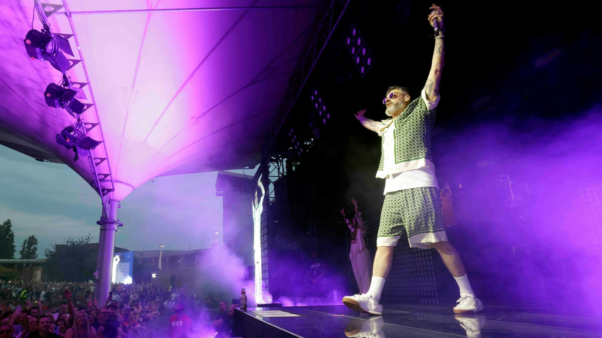 Seit 25 Jahren steht Sido alias Paul Hartmut Würdig erfolgreich als Solokünstler auf der Bühne.