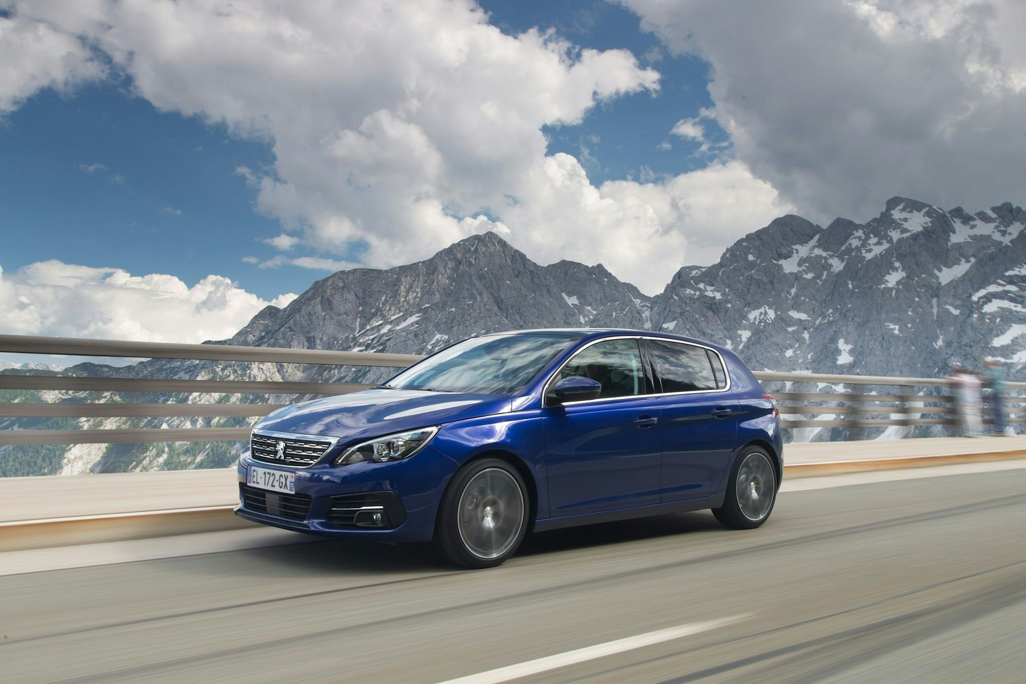 Gipfelstürmender Löwe? Zumindest bei der Quantität - den Zulassungszahlen - muss sich der Peugeot 308 etwa dem Klassenprimus VW Golf geschlagen geben - wie schaut's aus mit der Qualität?