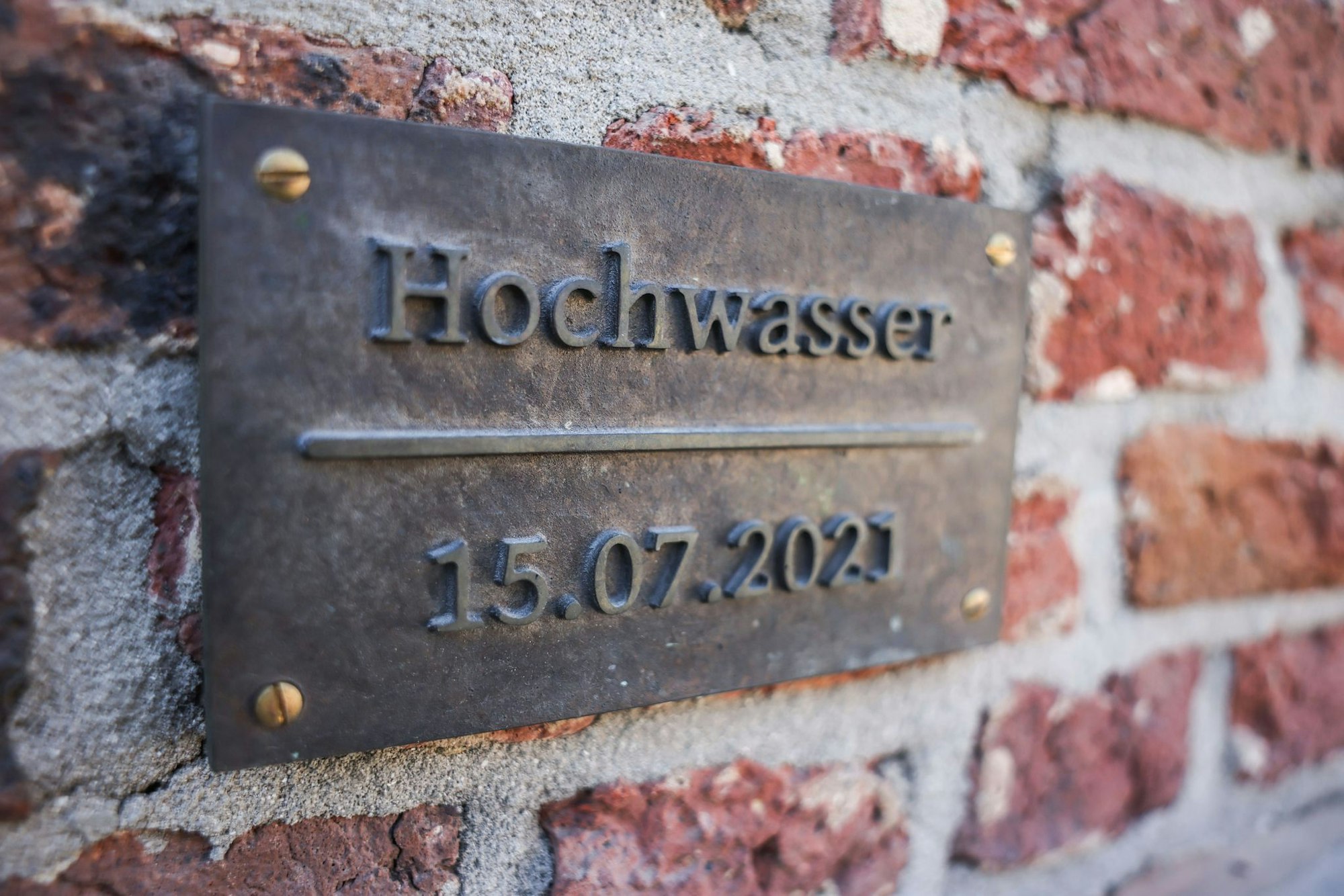 Der Untersuchungsausschuss des nordrhein-westfälischen Landtags zur Jahrhundertflut 2021 hat gravierende Ursachen für den mangelhaften Schutz der Bevölkerung zusammengetragen. (Archivbild)