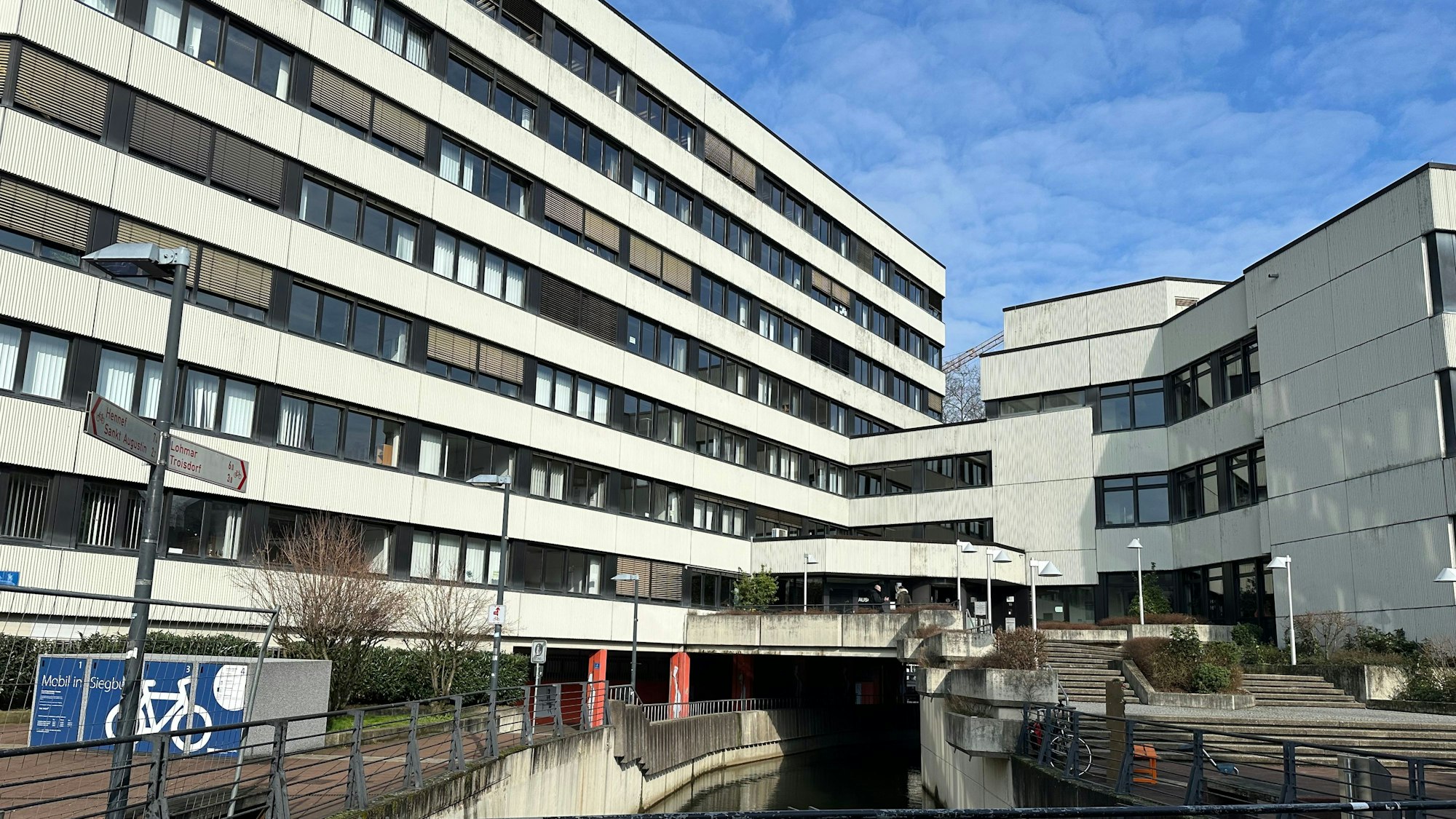 Symbolbild vom Amtsbericht in Siegburg
