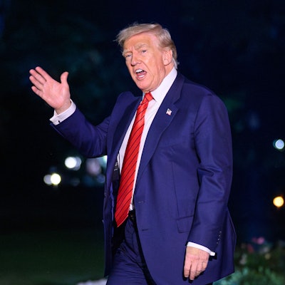 US President Donald Trump waves as he walks across the South Lawn upon return to the White House in Washington, DC on August 3, 2025 after spending the weekend at his Bedminster residence. (Photo by Mandel NGAN / AFP)