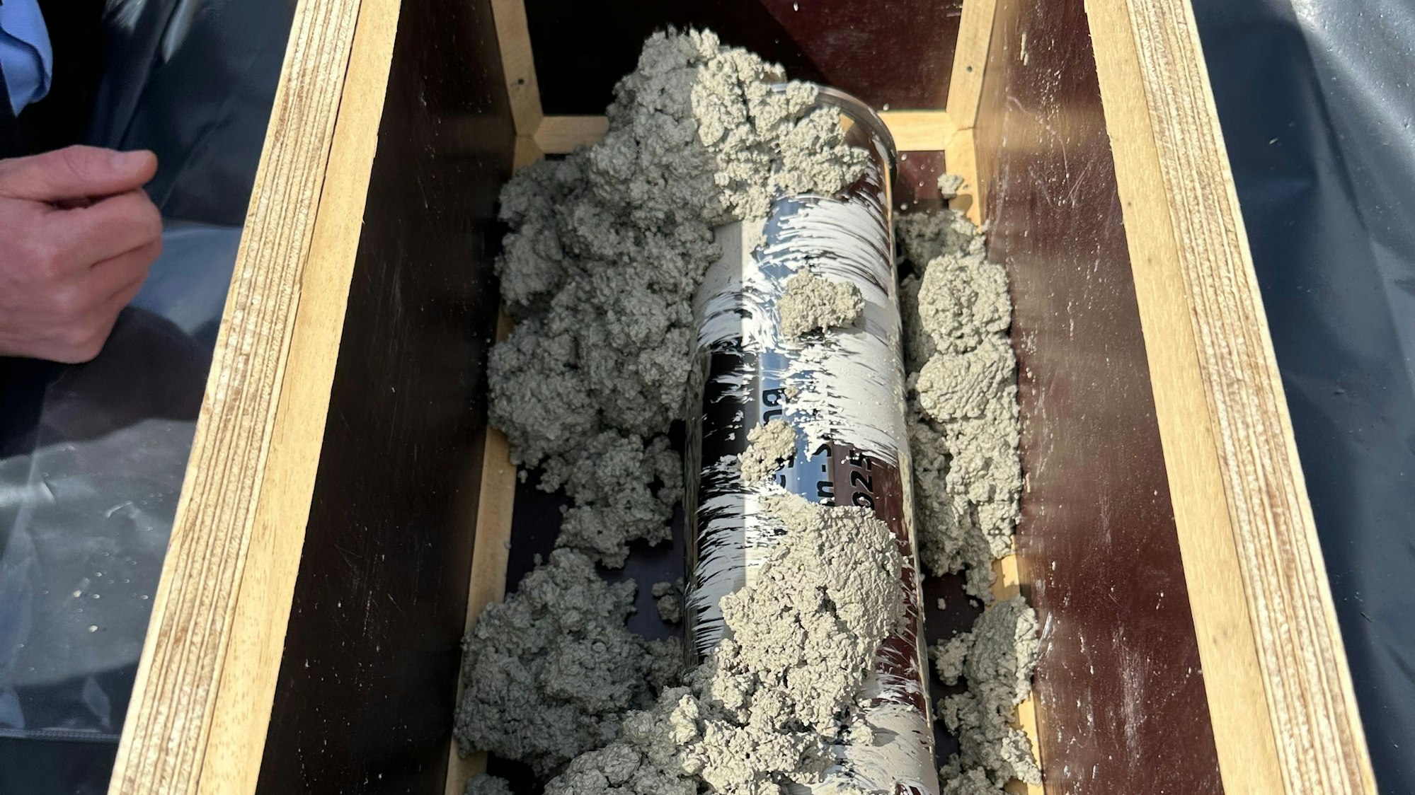 Die mit Dokumenten gefüllte Kartusche wurde auf der Baustelle einbetoniert.