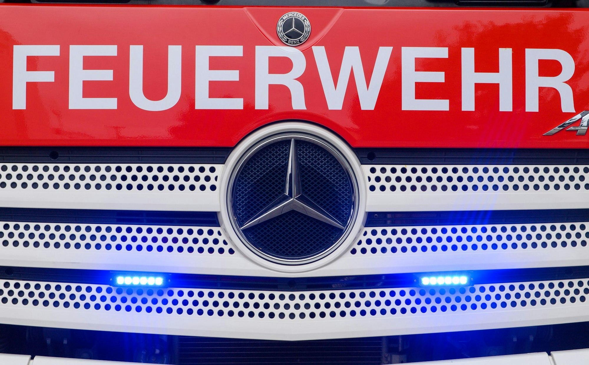 Bei einer Explosion in einem Bochumer Dachgeschoss ist ein Mensch schwer verletzt worden. (Symbolbild)