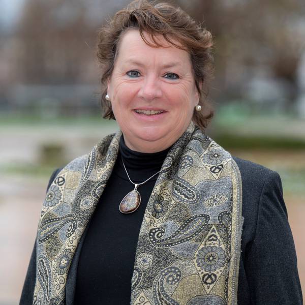 Anne Henk-Hollstein vertritt seit 36 Jahren Porz in Kölns politischen Gremien.