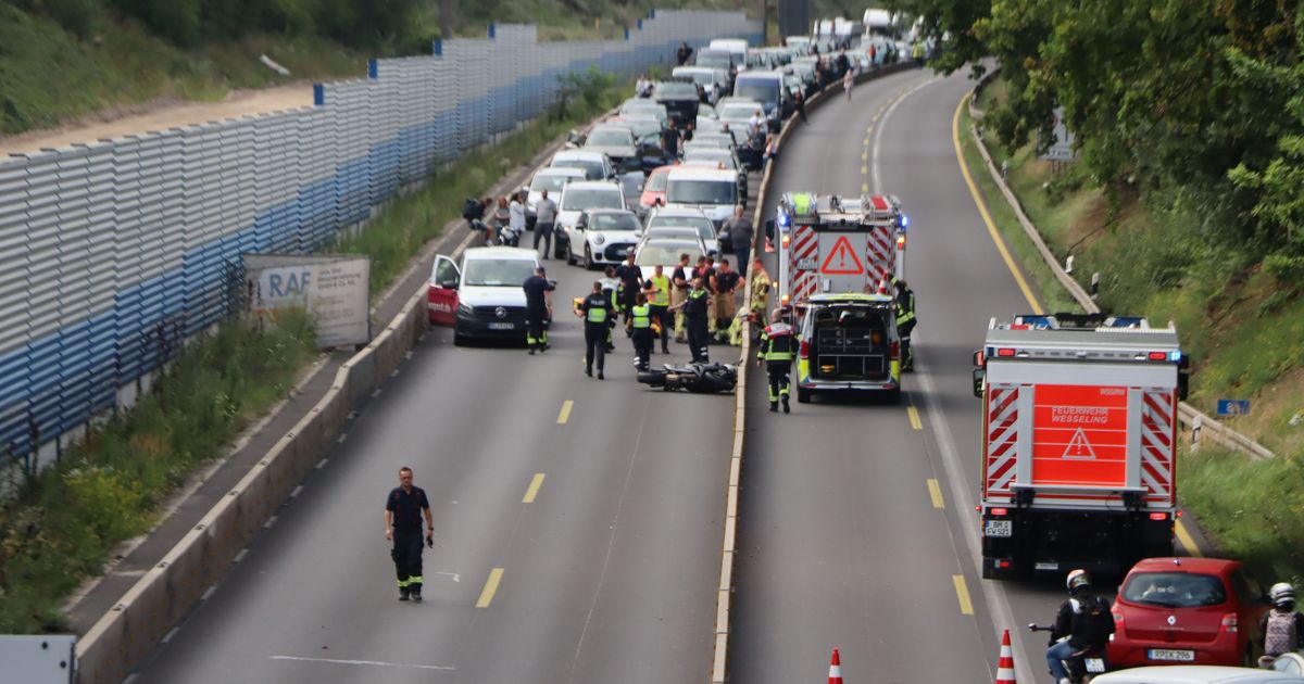 Several vehicles involved: A555 near Wesseling closed after accident