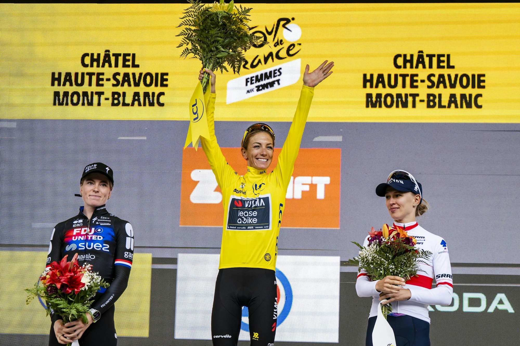 Jubel auf dem Podest: Ferrand-Prevot in Gelb.