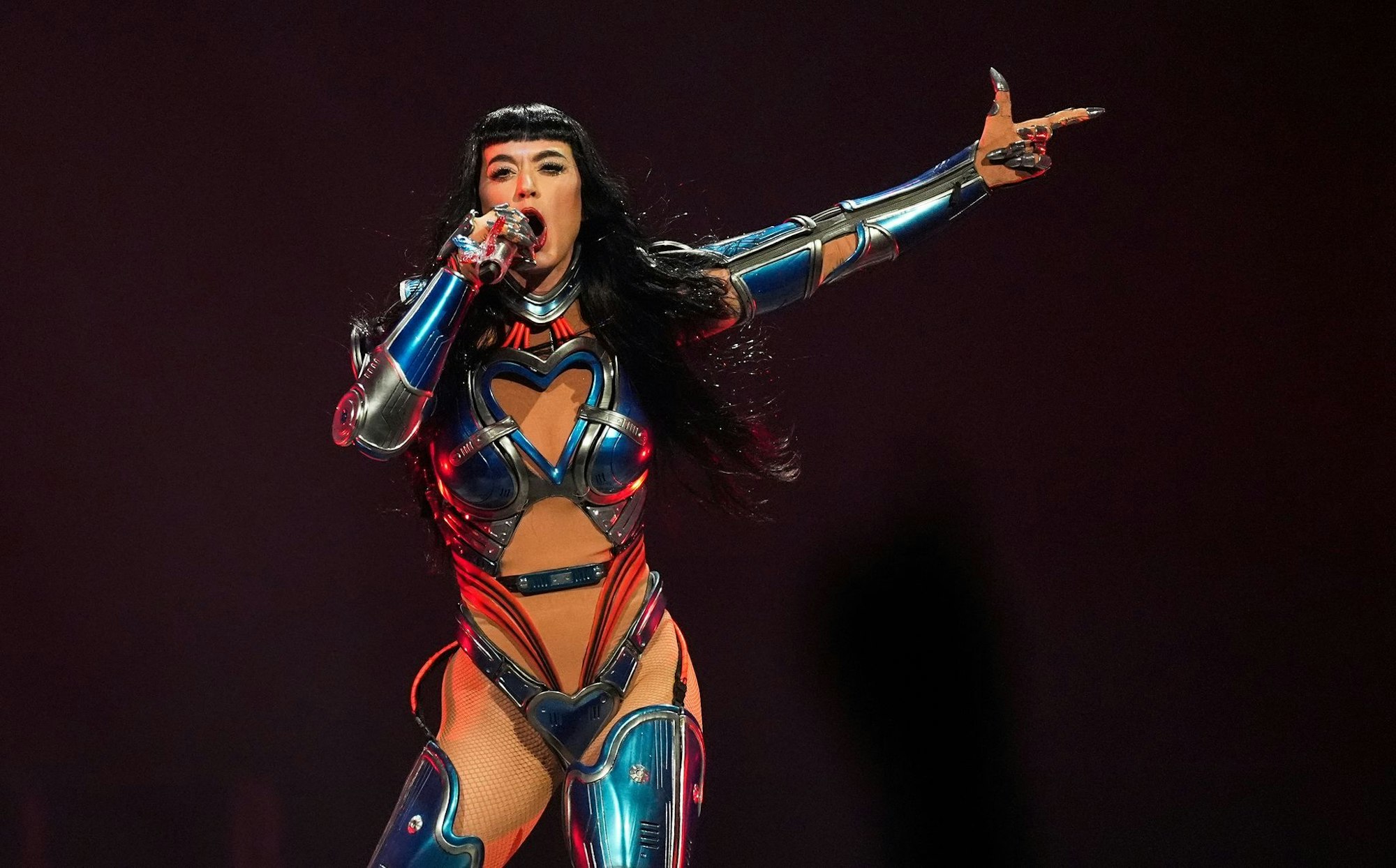 Beim medizinischen Notfall eines Fans hat Popstar Katy Perry umsichtig reagiert. (Archivbild)