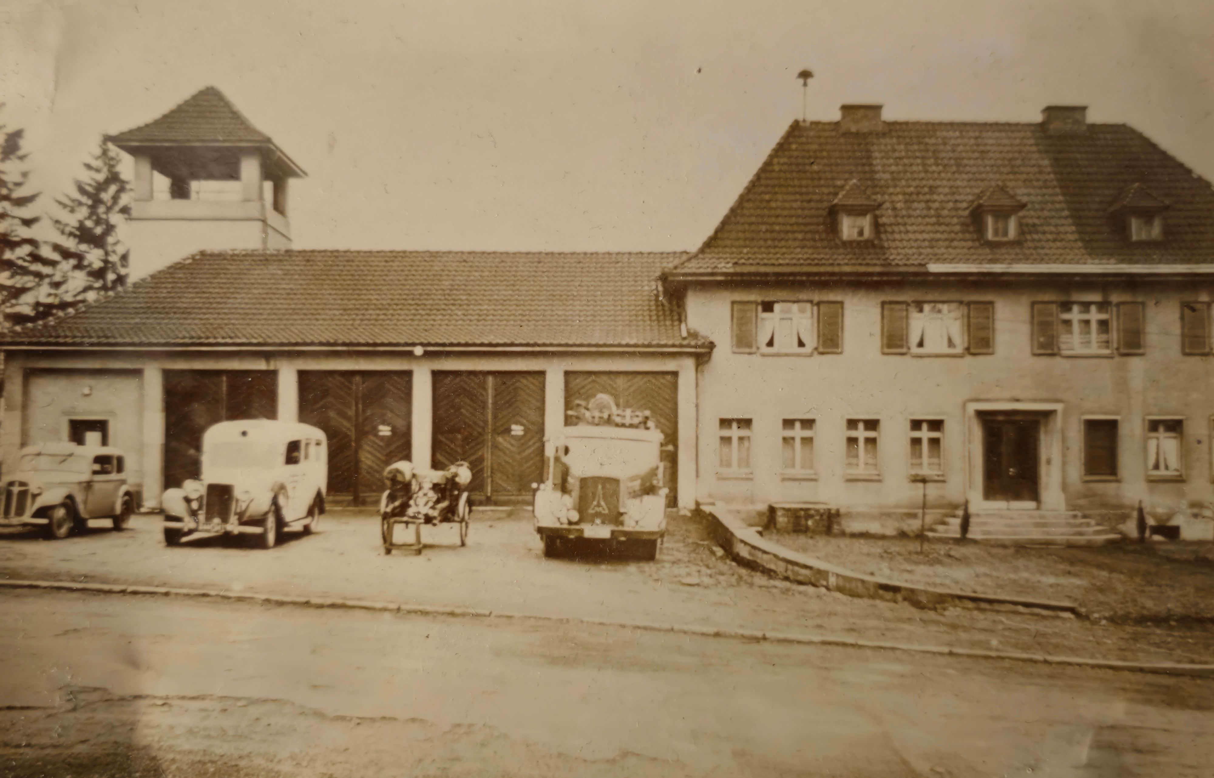 Altes Foto der Feuerwache in Burscheid