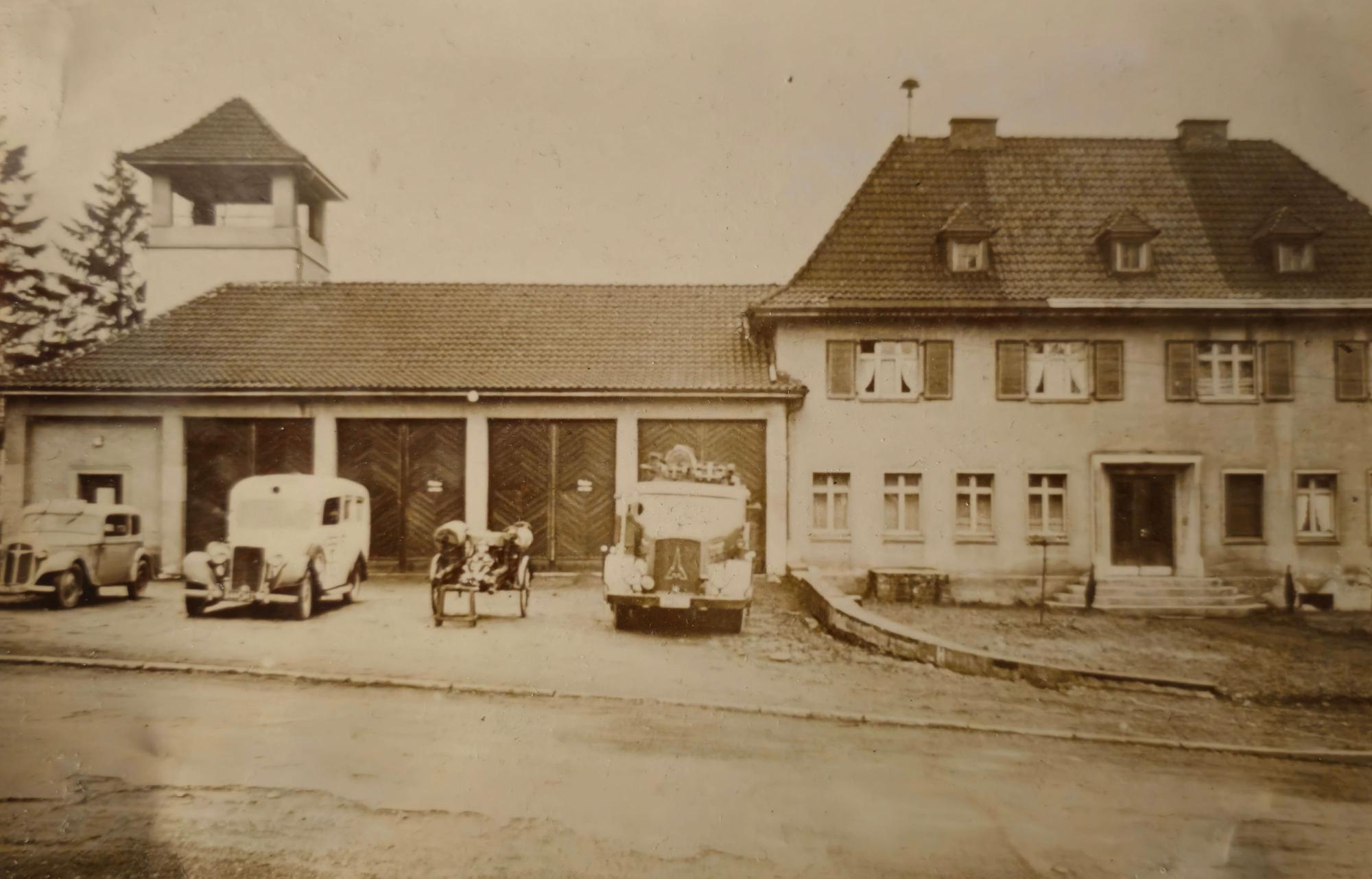 Altes Foto der Feuerwache in Burscheid