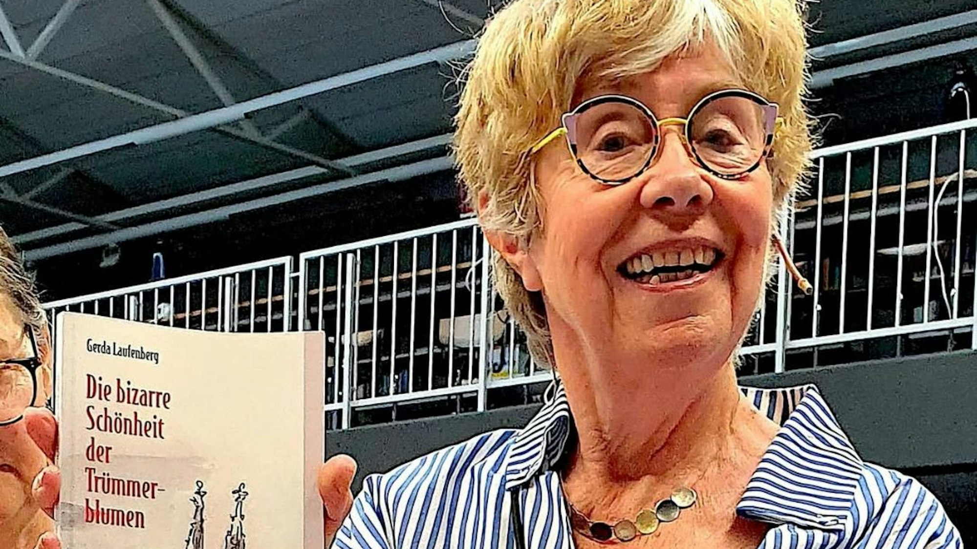 Gerda Laufenberg erzählt im Buch aus ihrer Kindheit.